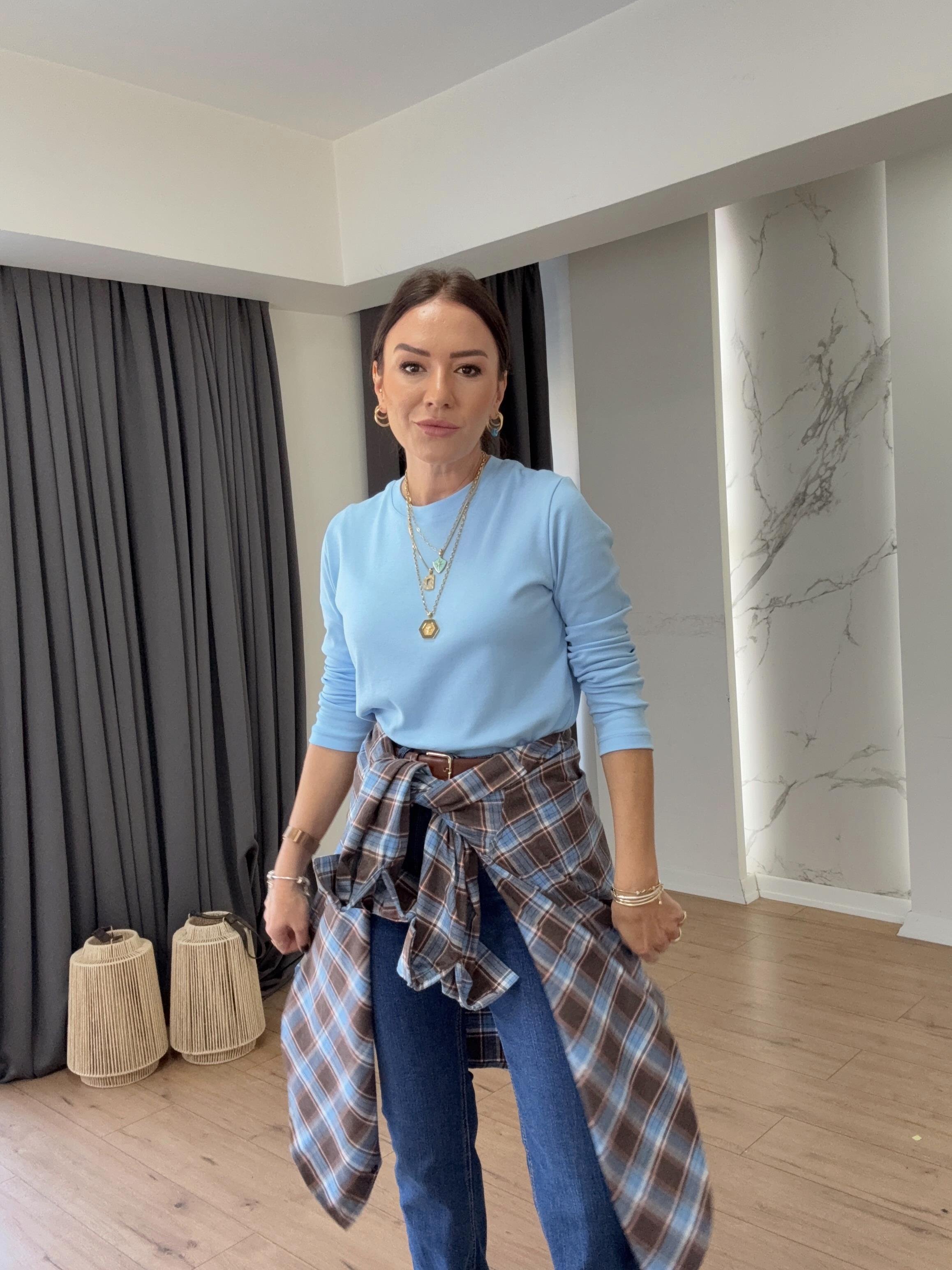 Bisiklet Yaka Basic Sweatshirt MAVİ