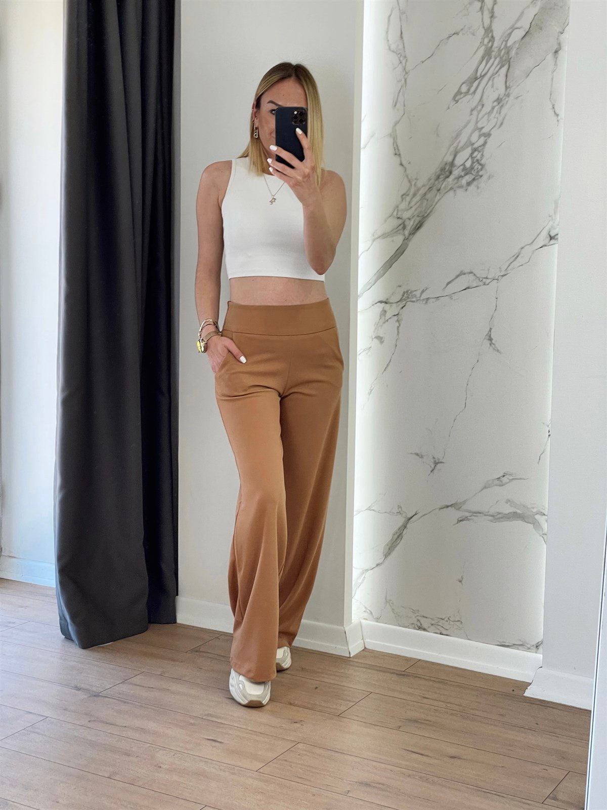 Bol Paça Kalın Kemer Kumaş Pantolon Camel