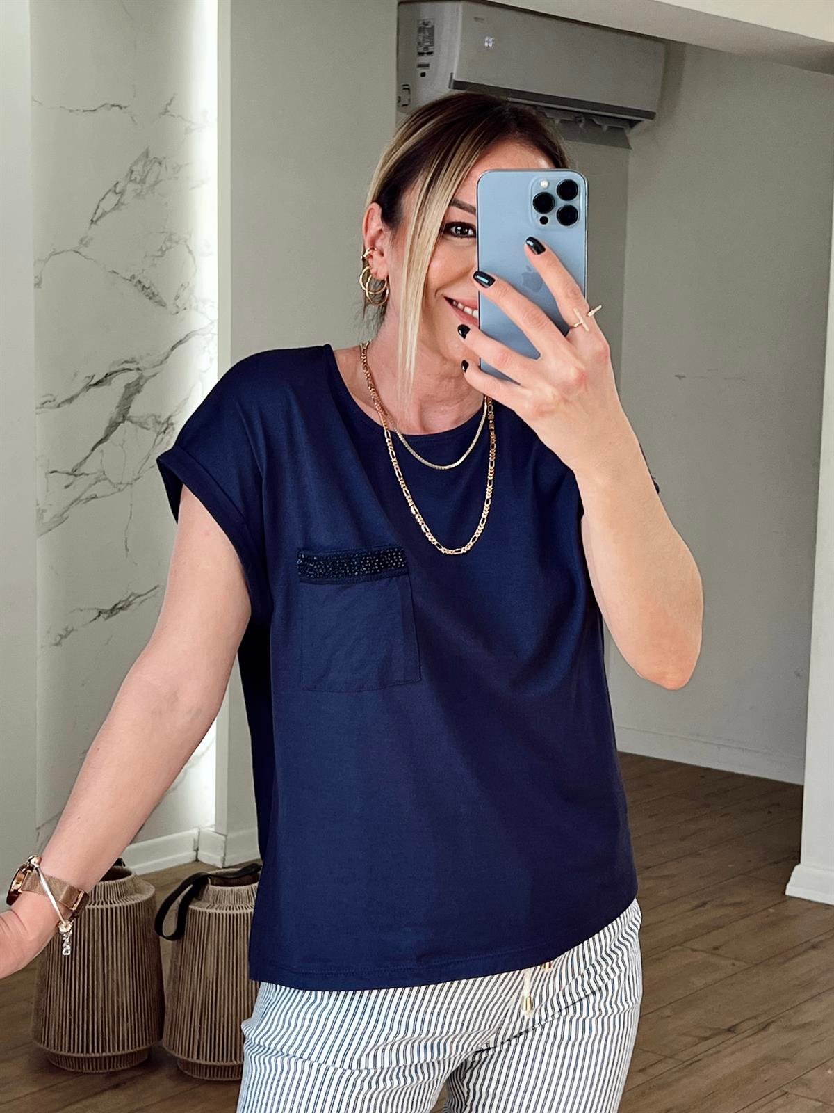 CEP TAŞ DETAYLI BLUZ LACİVERT