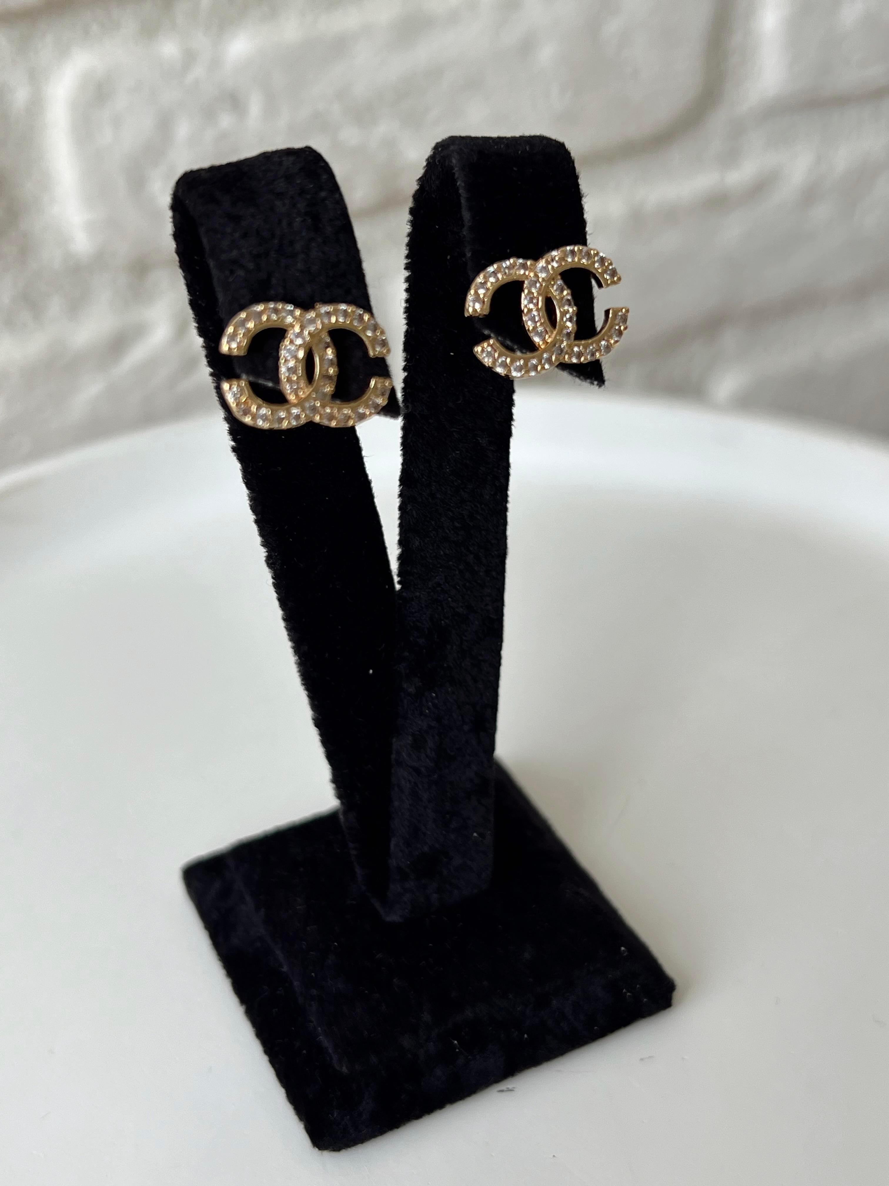 Chanel Tasarım Küpe GOLD