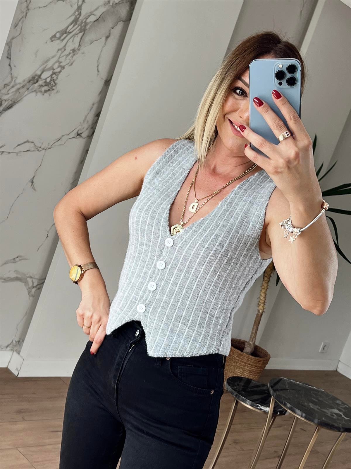 Çizgili Önü Düğmeli Triko Yelek GRİ