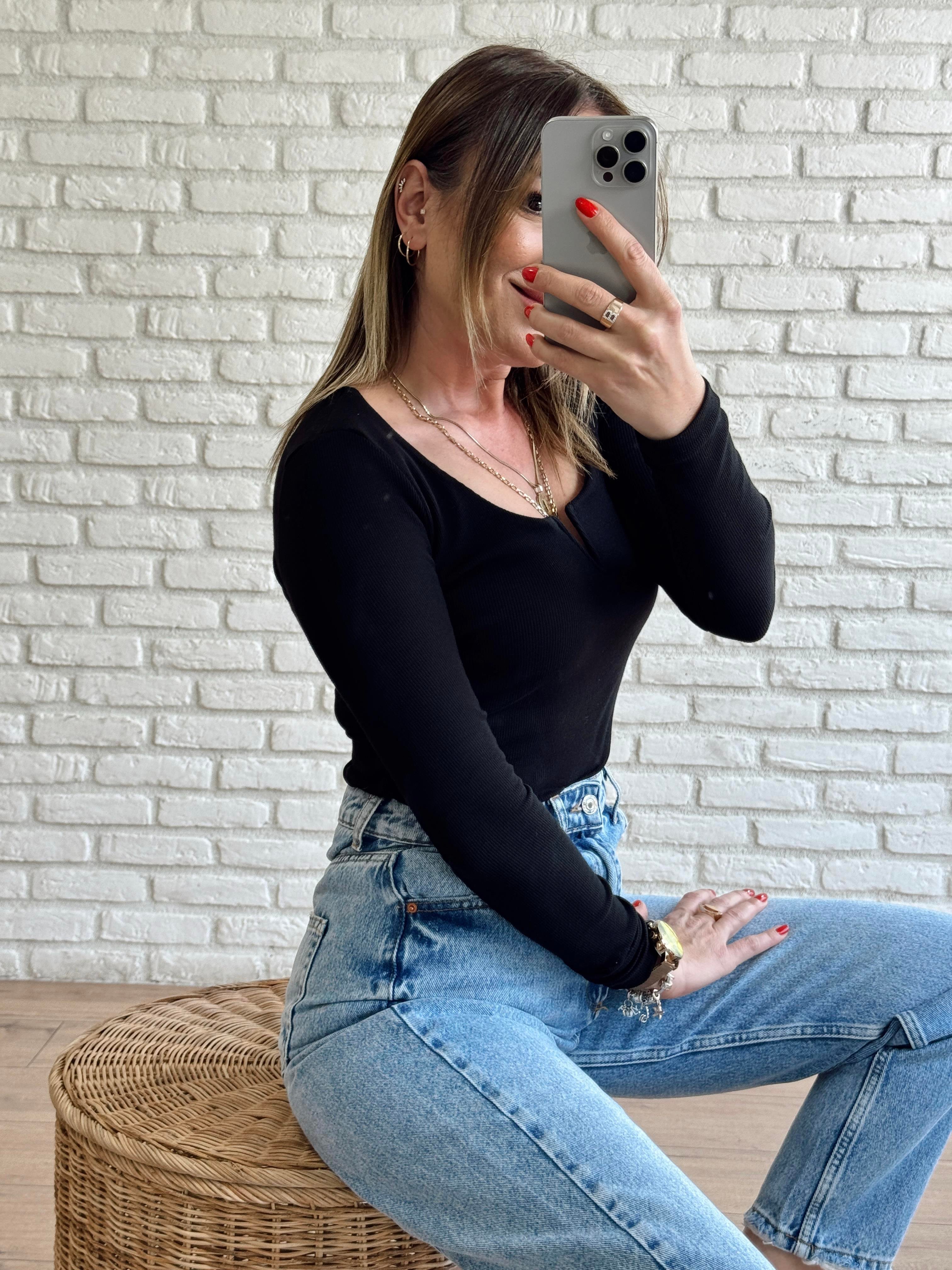 Damla Yaka Uzun Kol Tshirt SİYAH