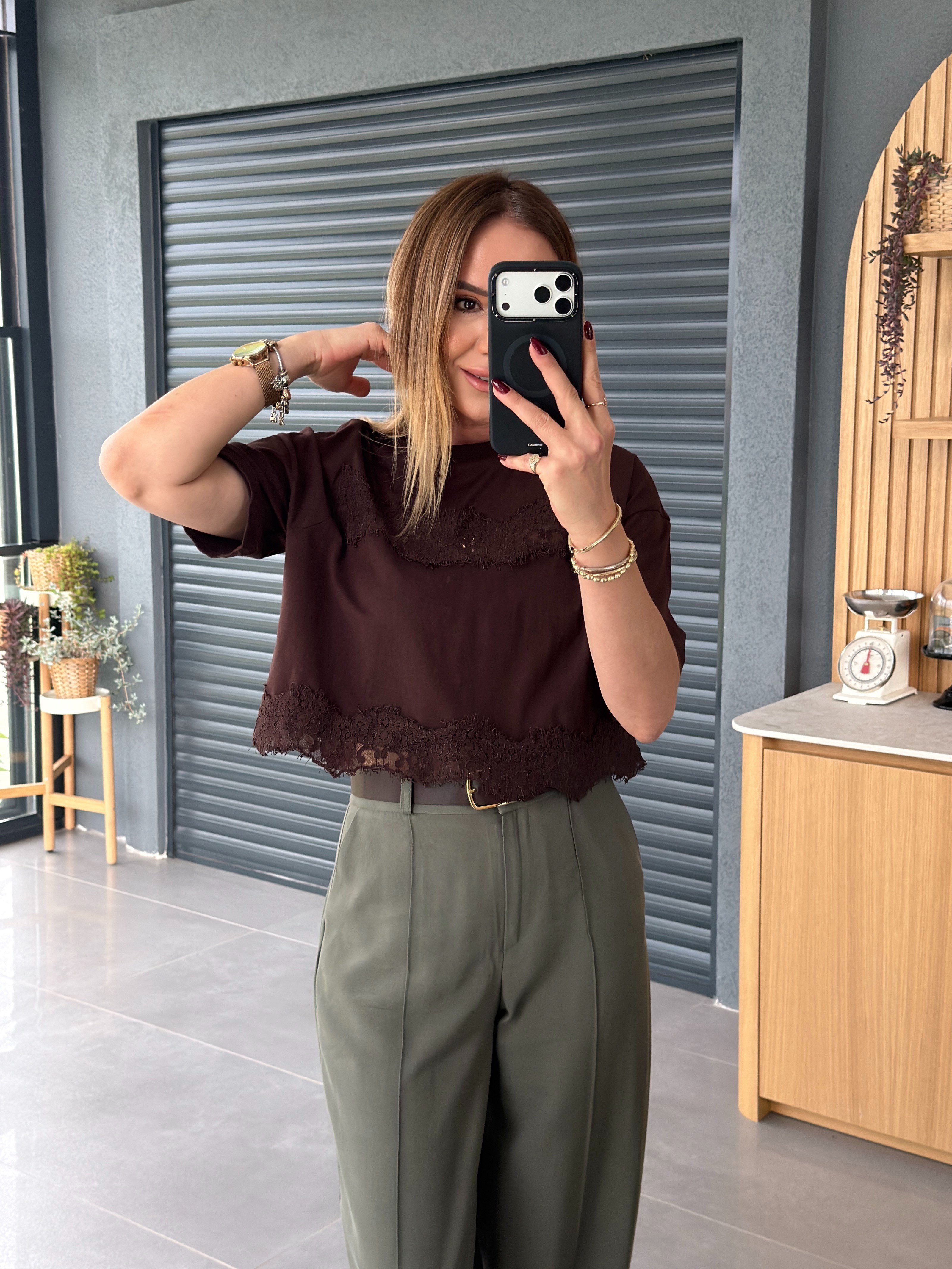 Dantel Detaylı Tshirt KAHVE