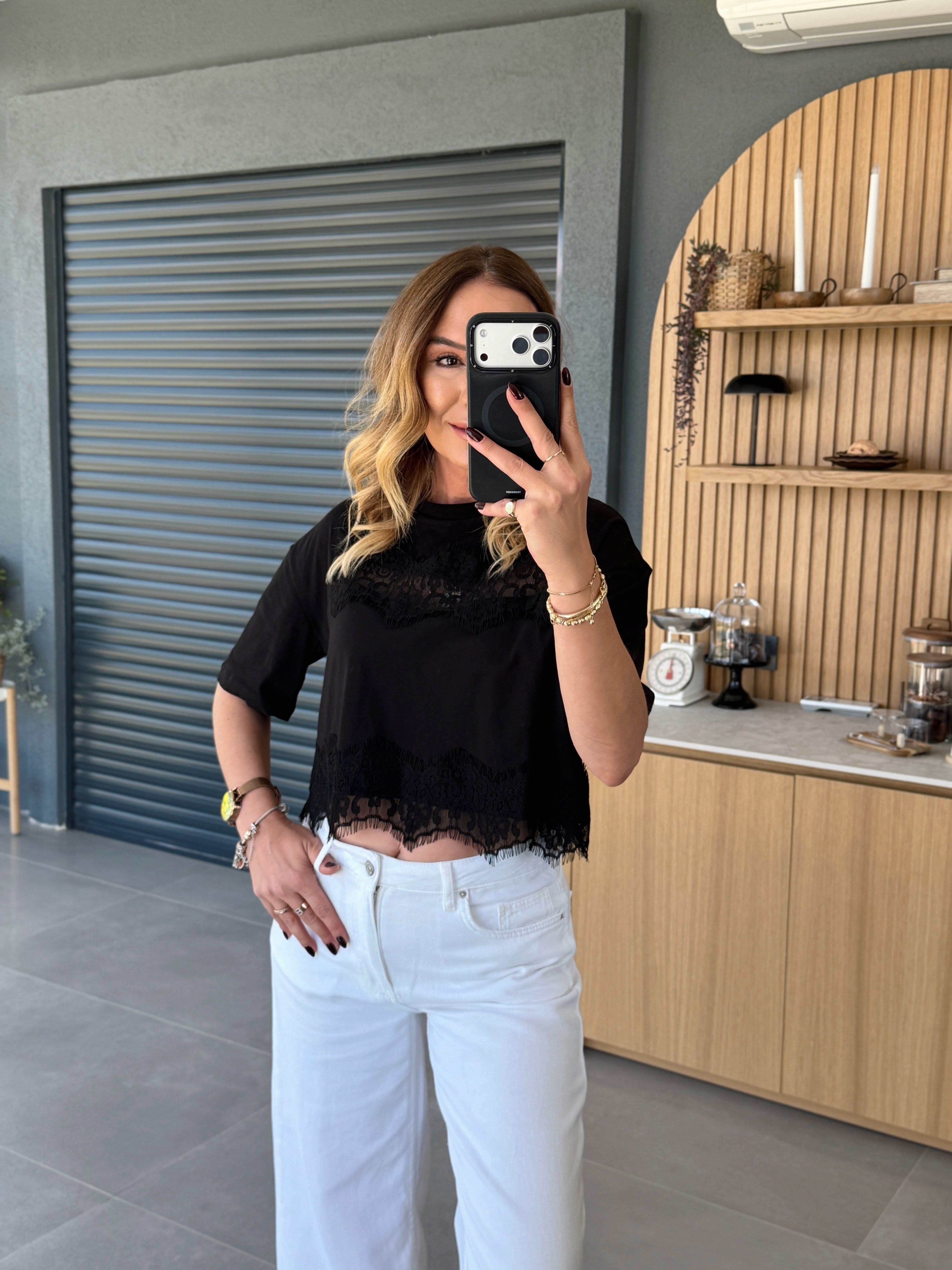 Dantel Detaylı Tshirt SİYAH