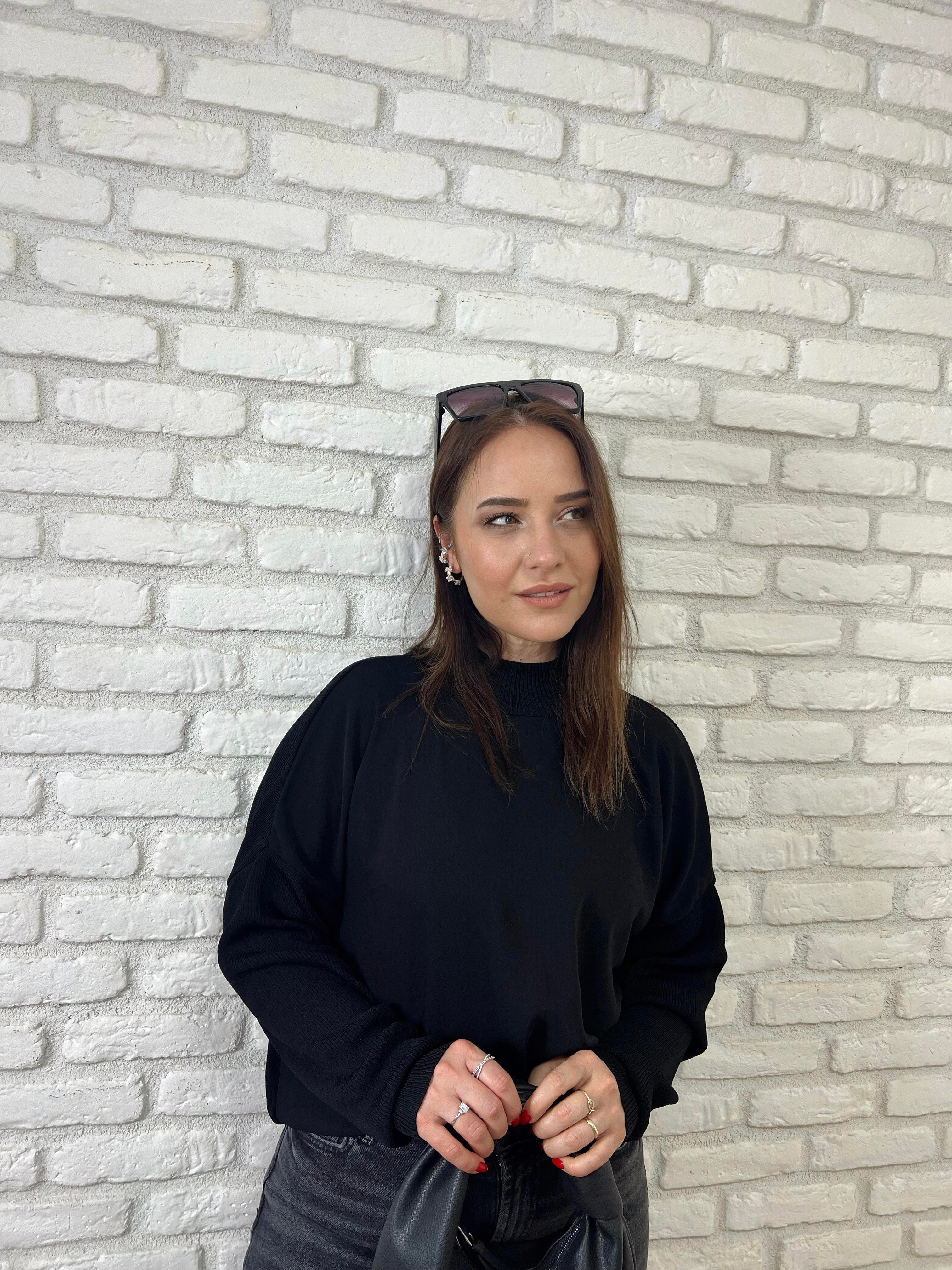Dik Yaka Triko Kazak SİYAH