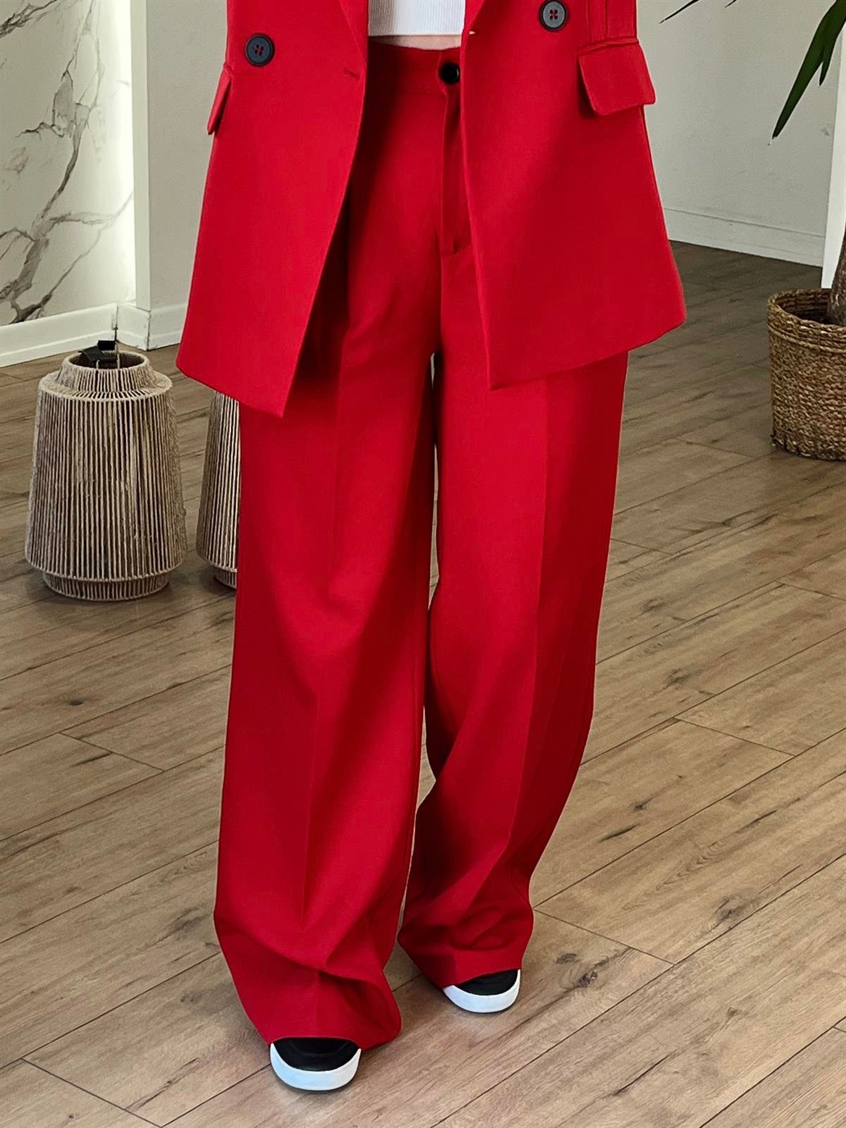 DÜĞMELİ OVERSİZE TAKIM KIRMIZI