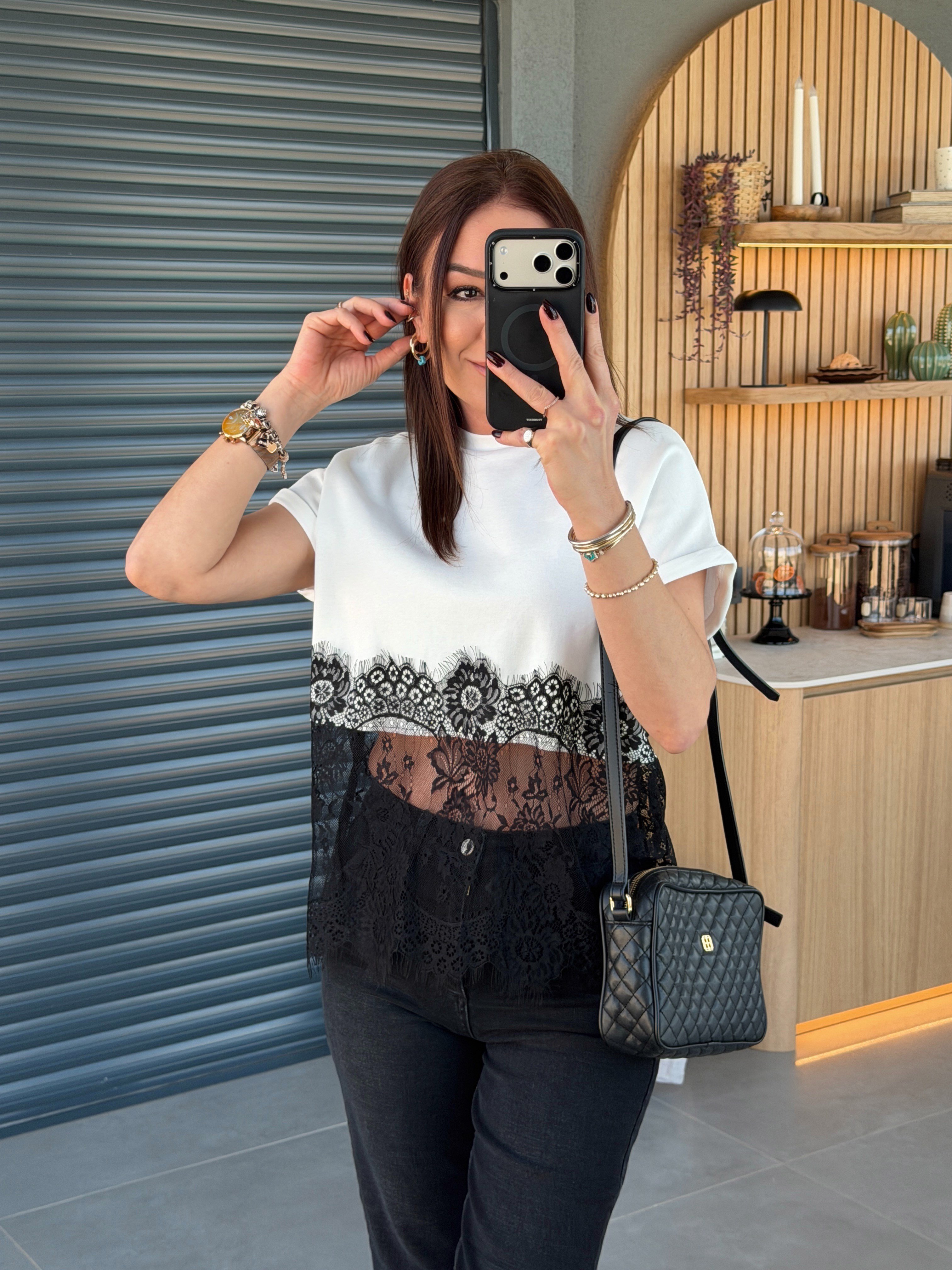 Eteği Dantelli Tshirt BEYAZ