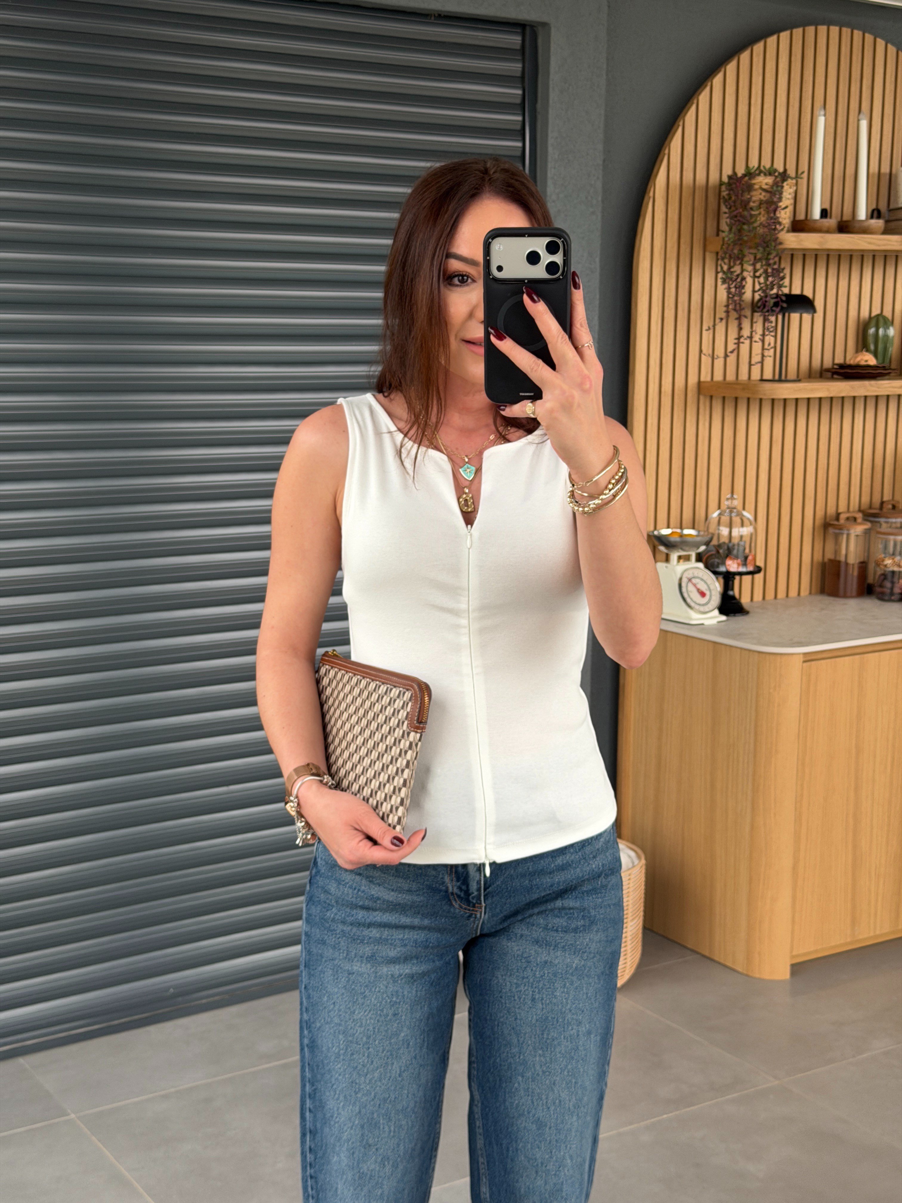 Fermuarlı Kolsuz Body EKRU