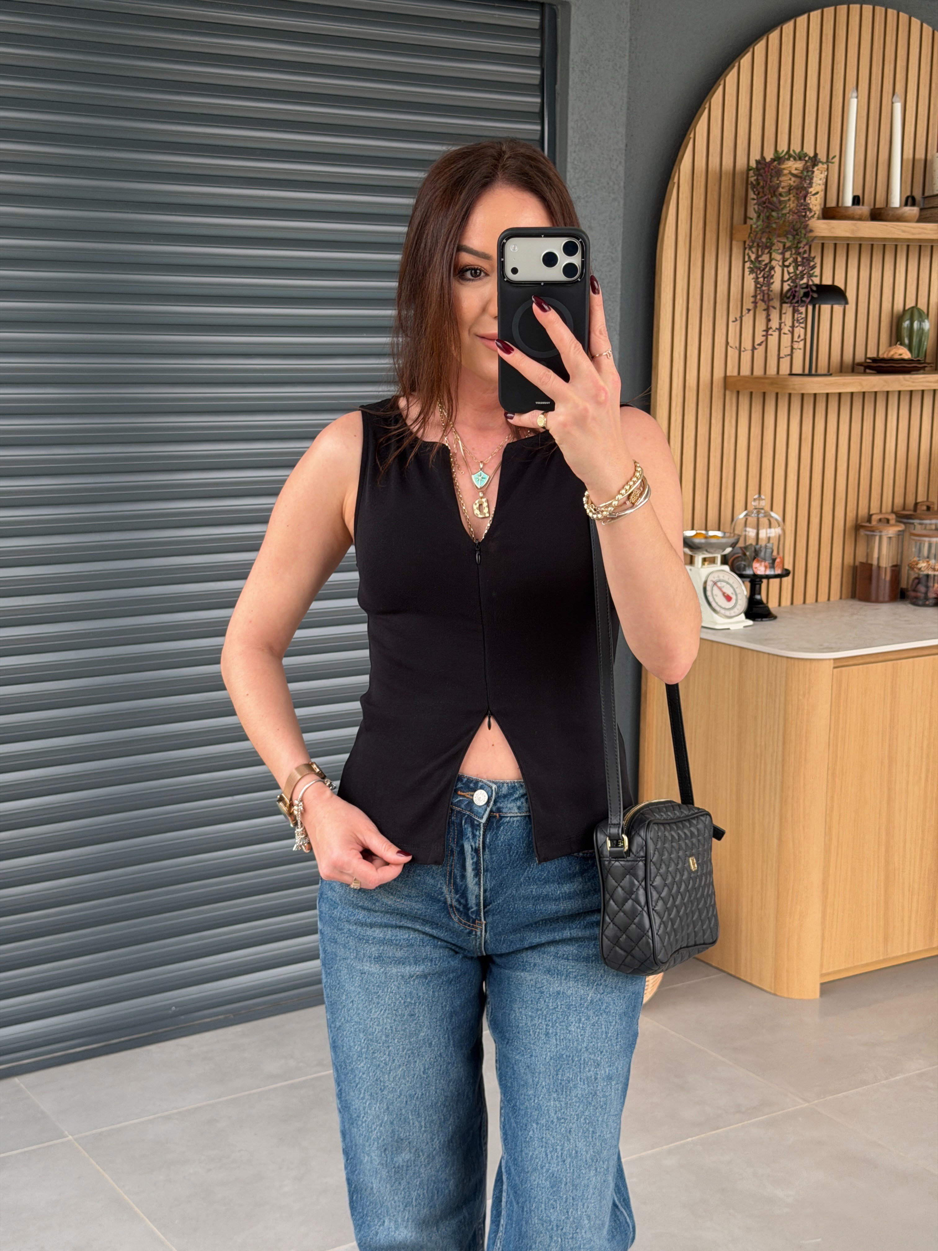 Fermuarlı Kolsuz Body SİYAH