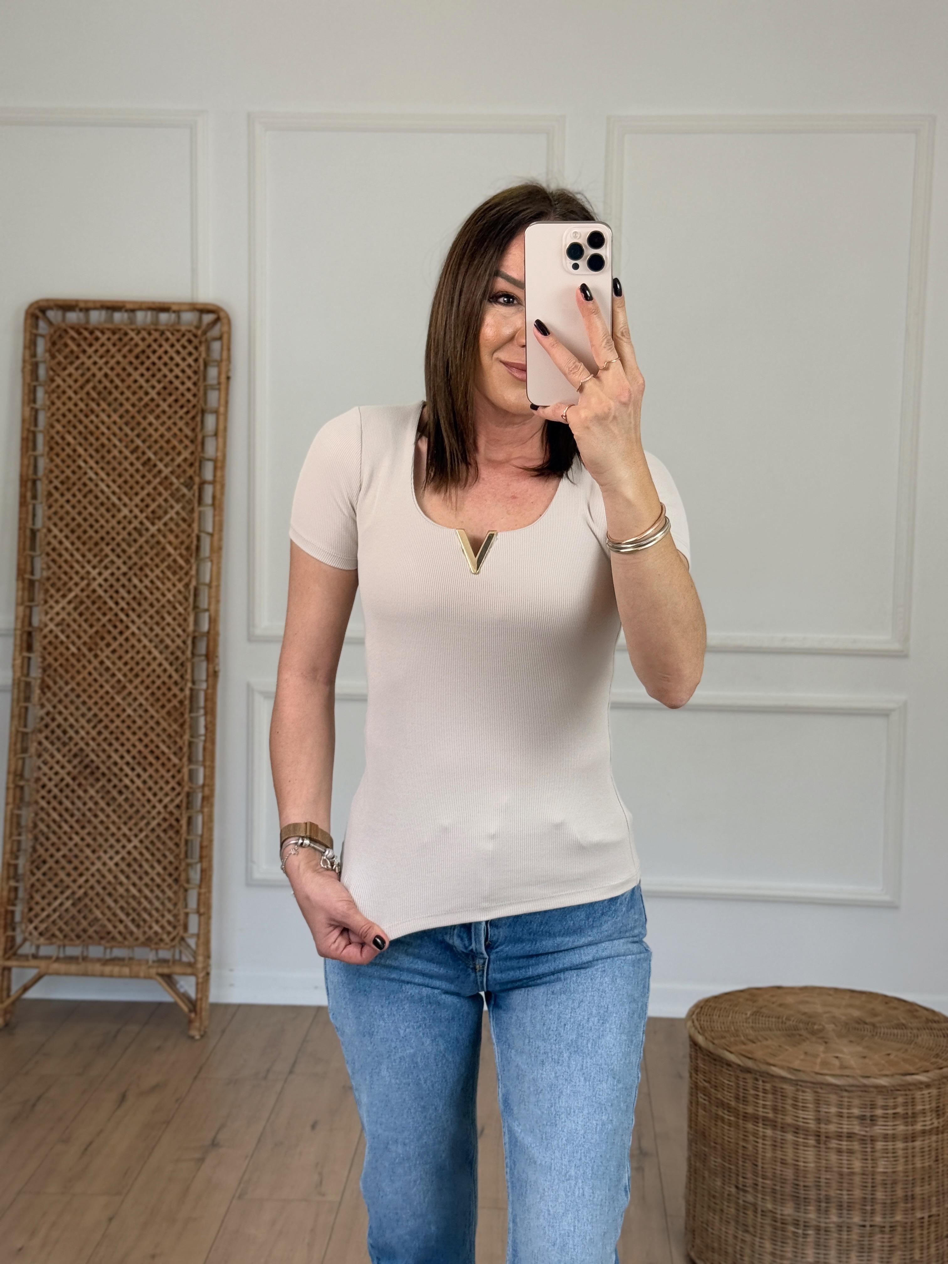 Fitilli V Aksesuarlı Tshirt TAŞ