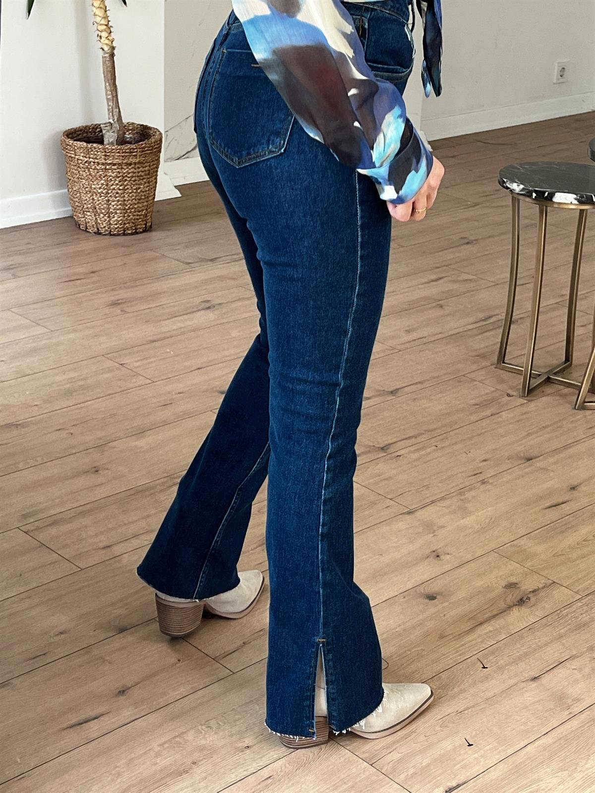 Flare Paça Yırtmaçlı Jean LACİVERT