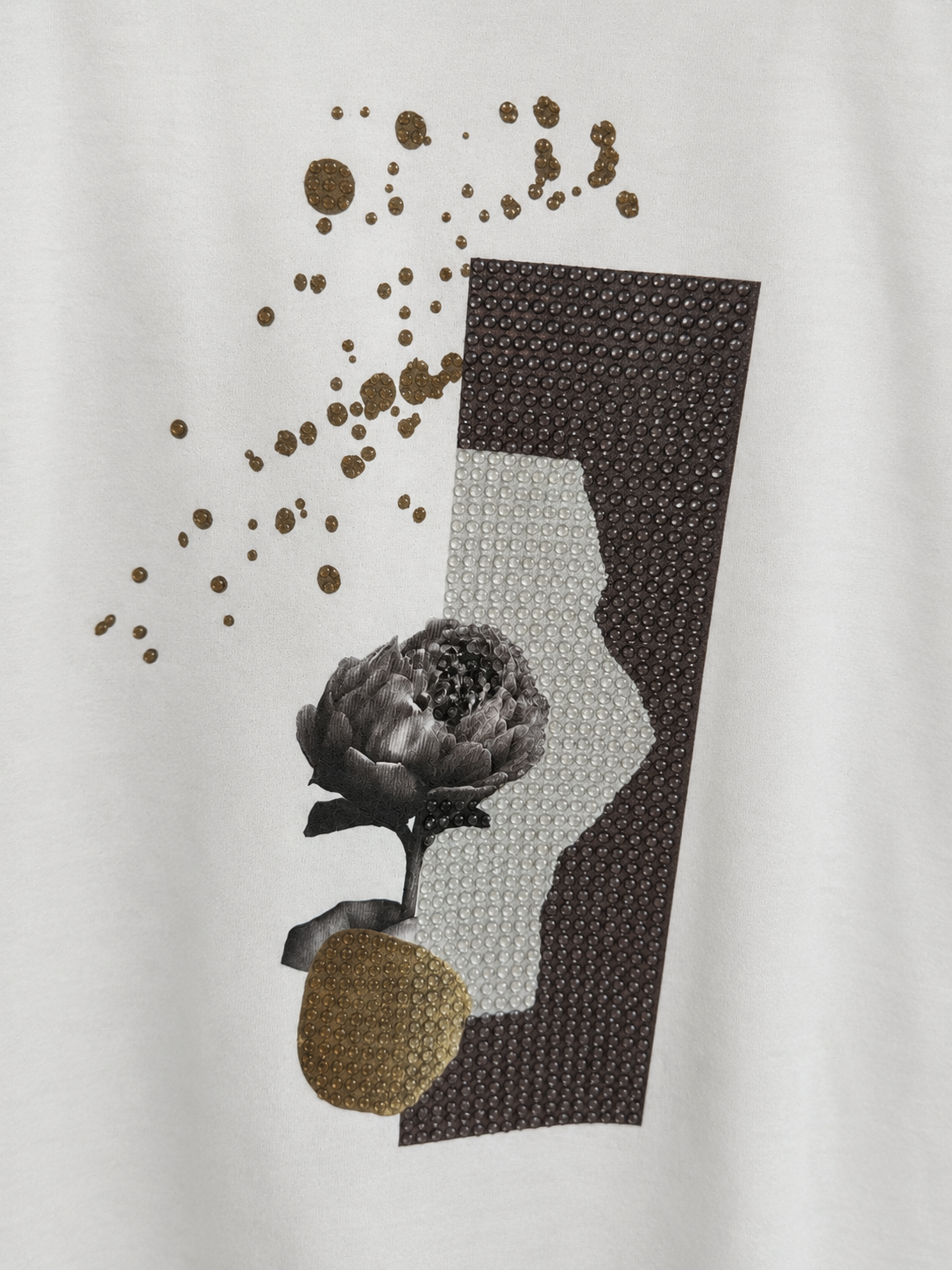 Gül Desenli Taşlı Tshirt EKRU
