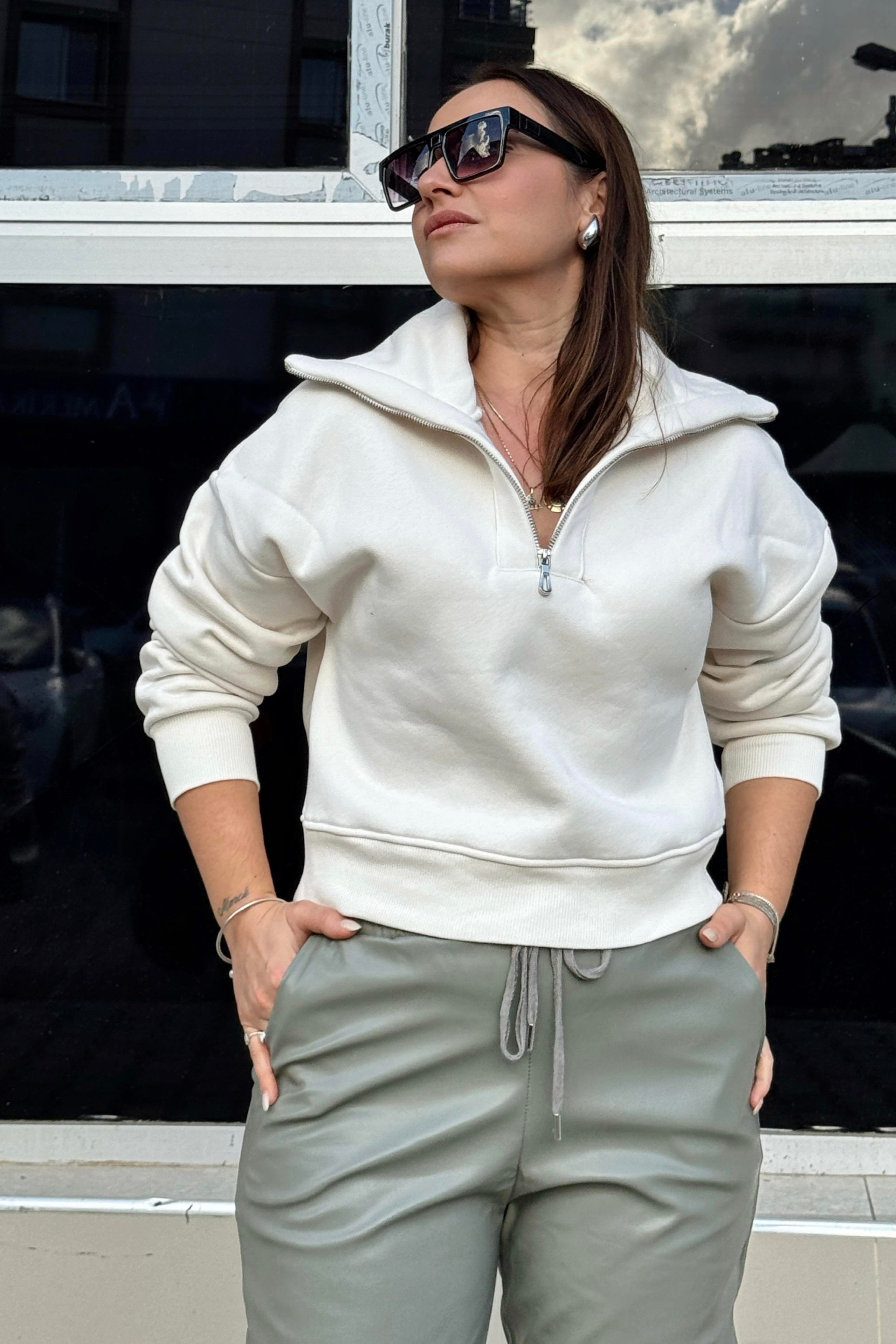 İçi Şardonlu Fermuarlı Sweat EKRU