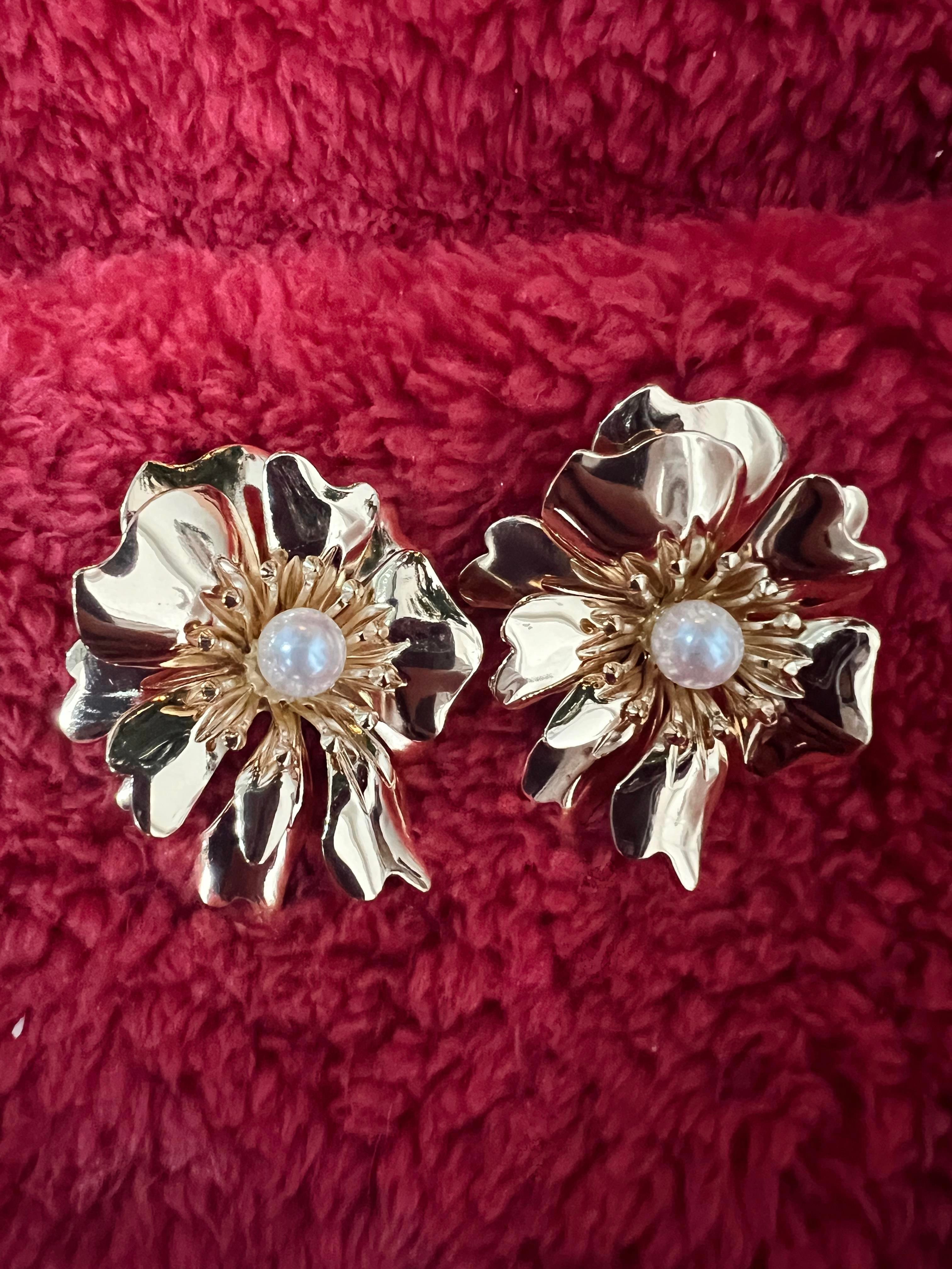 İnci Detaylı Çiçek Küpe ROSE