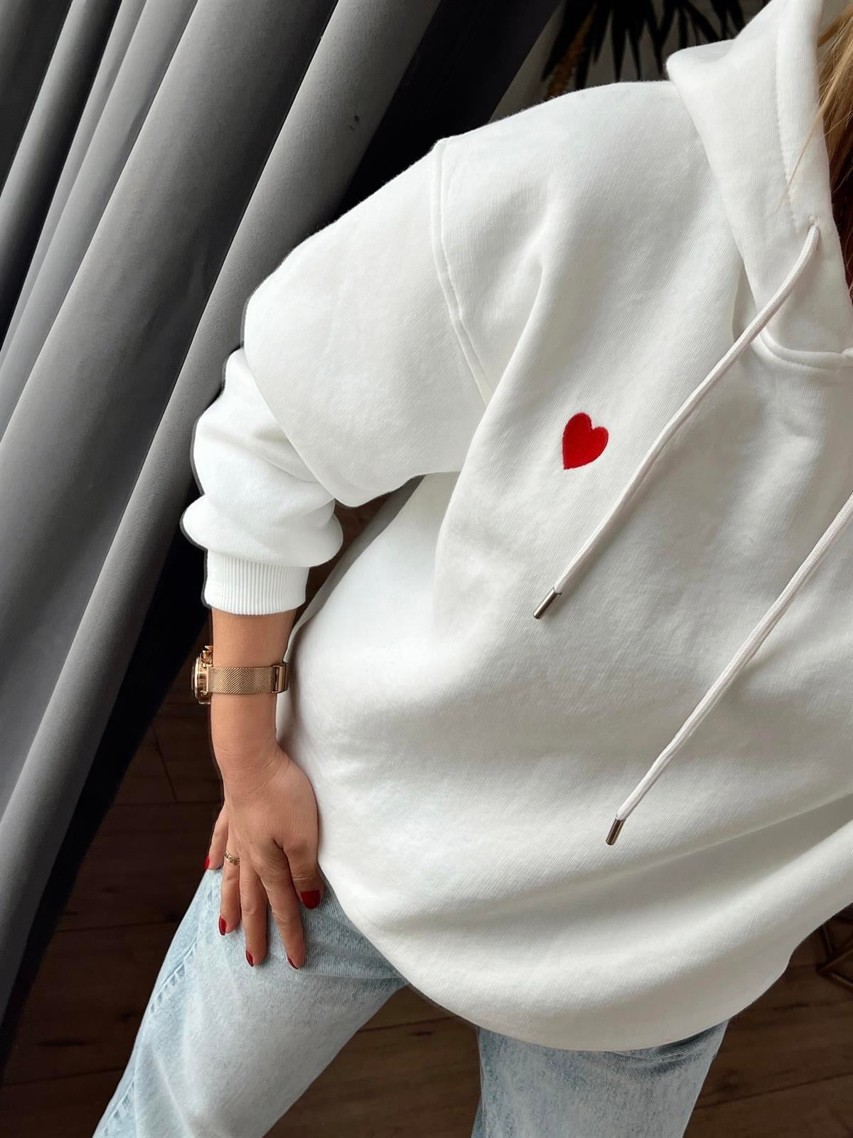 Kalp Nakışlı Kapüşonlu Sweat EKRU