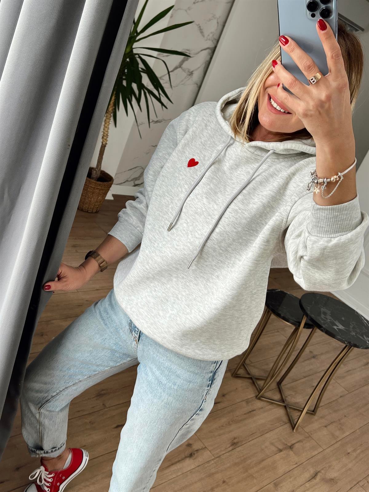 Kalp Nakışlı Kapüşonlu Sweat GRİ