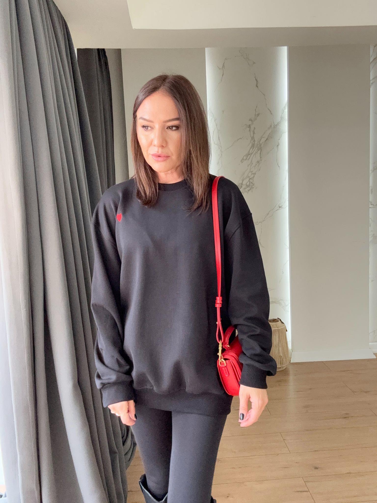 Kalp Nakışlı Sweat SİYAH