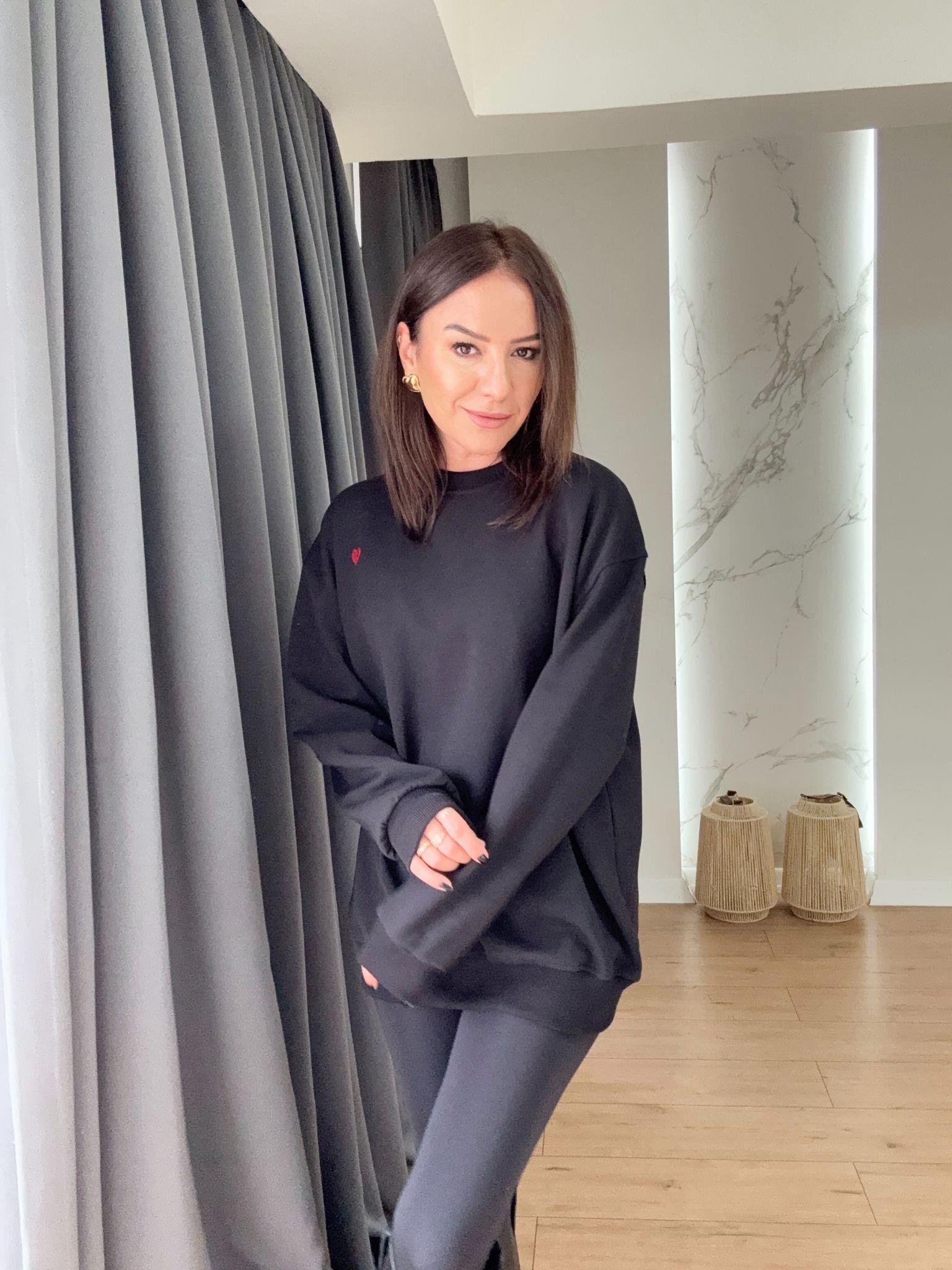 Kalp Nakışlı Sweat SİYAH