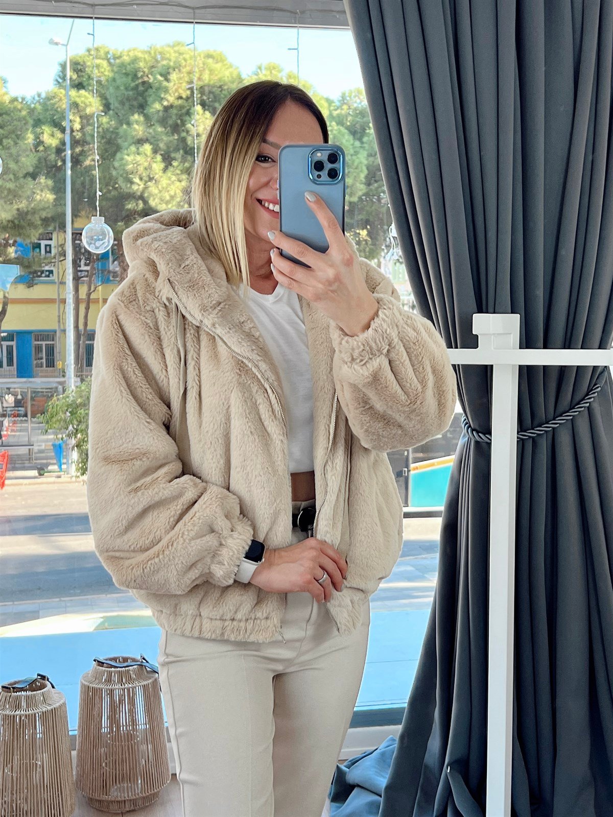 Kapüşonlu Peluş Mont Bej