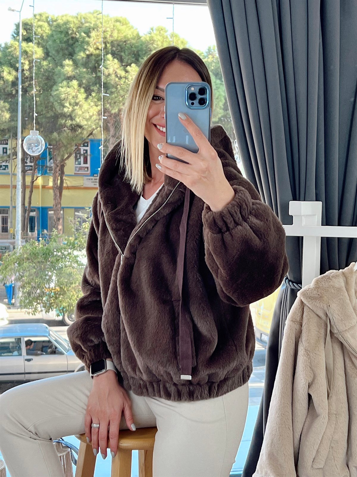 Kapüşonlu Peluş Mont Kahverengi