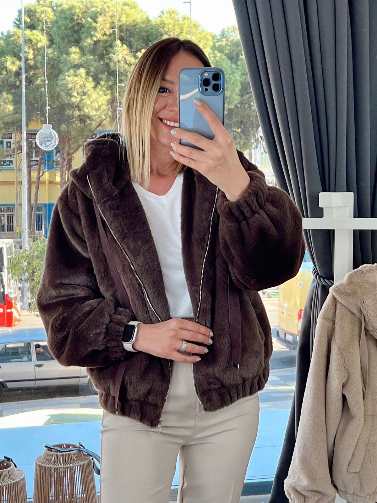 Kapüşonlu Peluş Mont Kahverengi