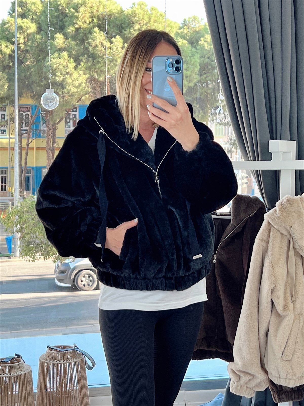 Kapüşonlu Peluş Mont Siyah
