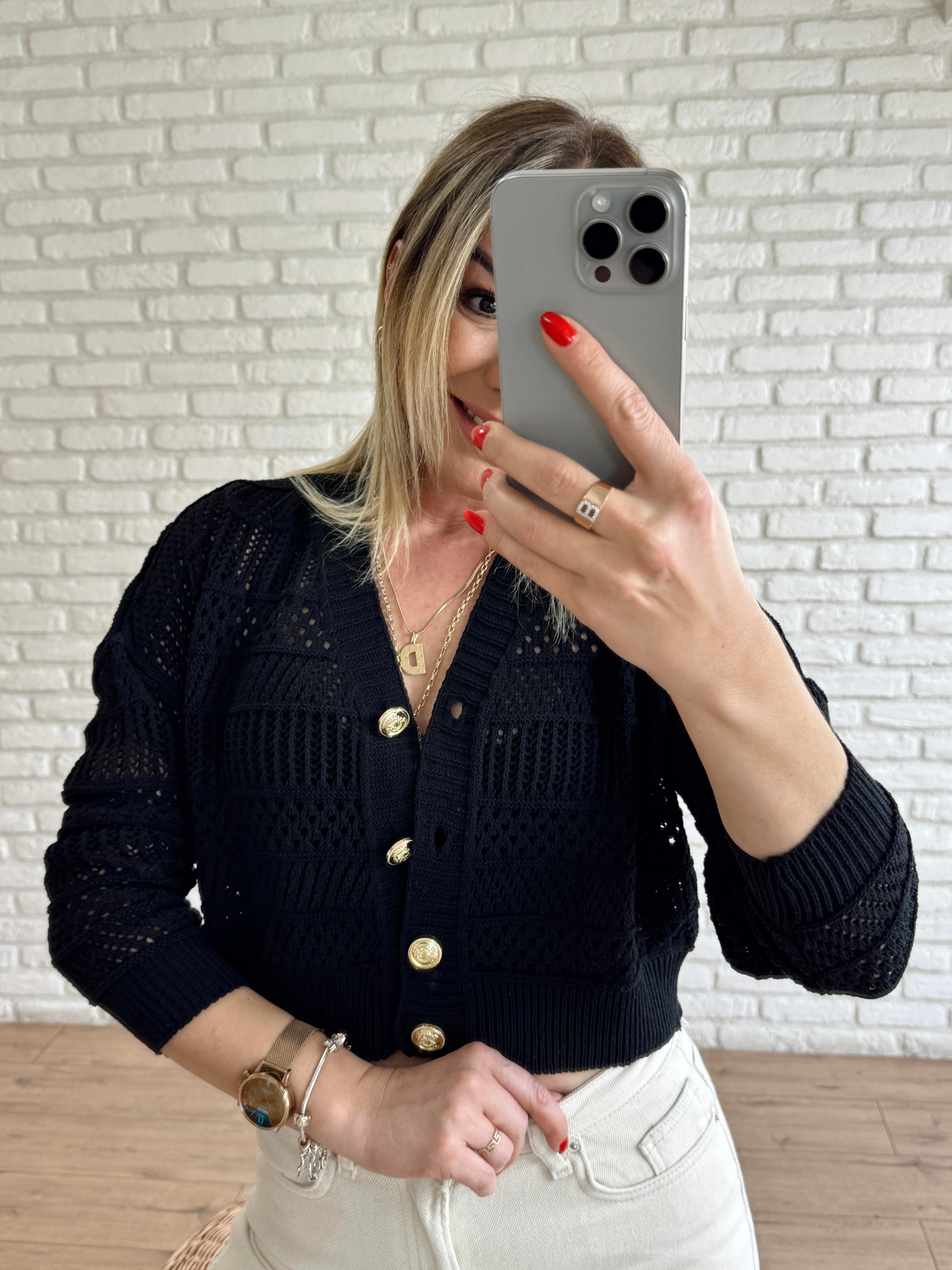 Kısa Gold Düğmeli Örgü Model Hırka SİYAH