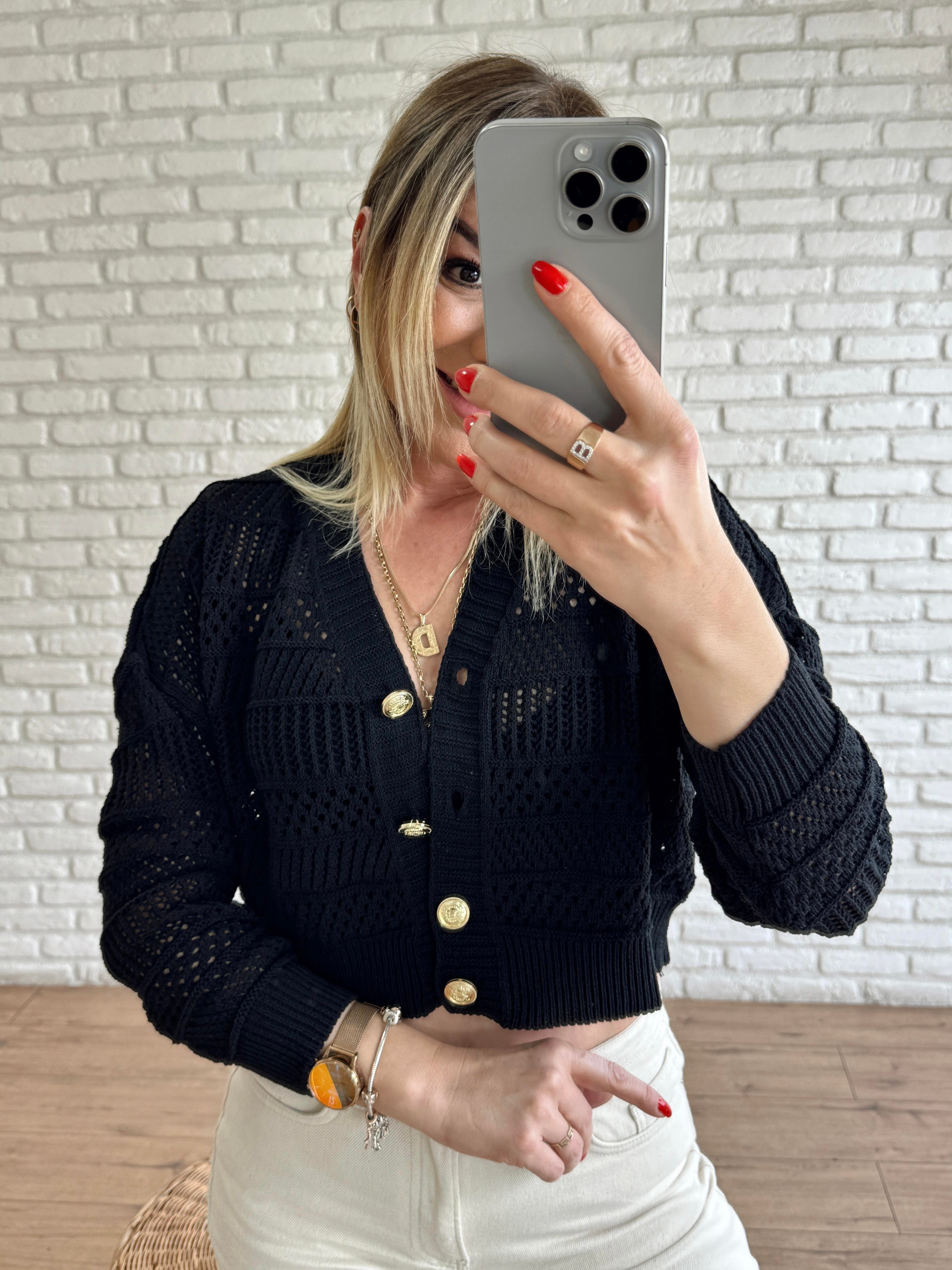 Kısa Gold Düğmeli Örgü Model Hırka SİYAH