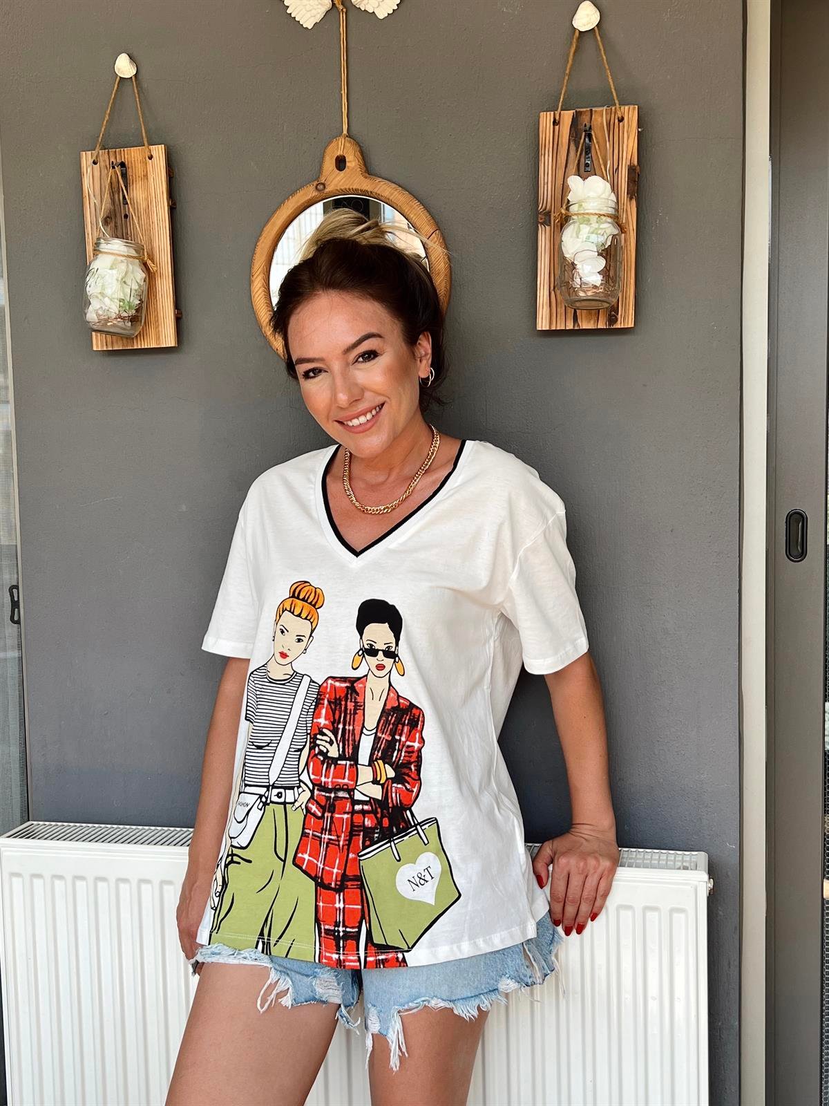 Kız Baskılı V Yaka Tshirt EKRU