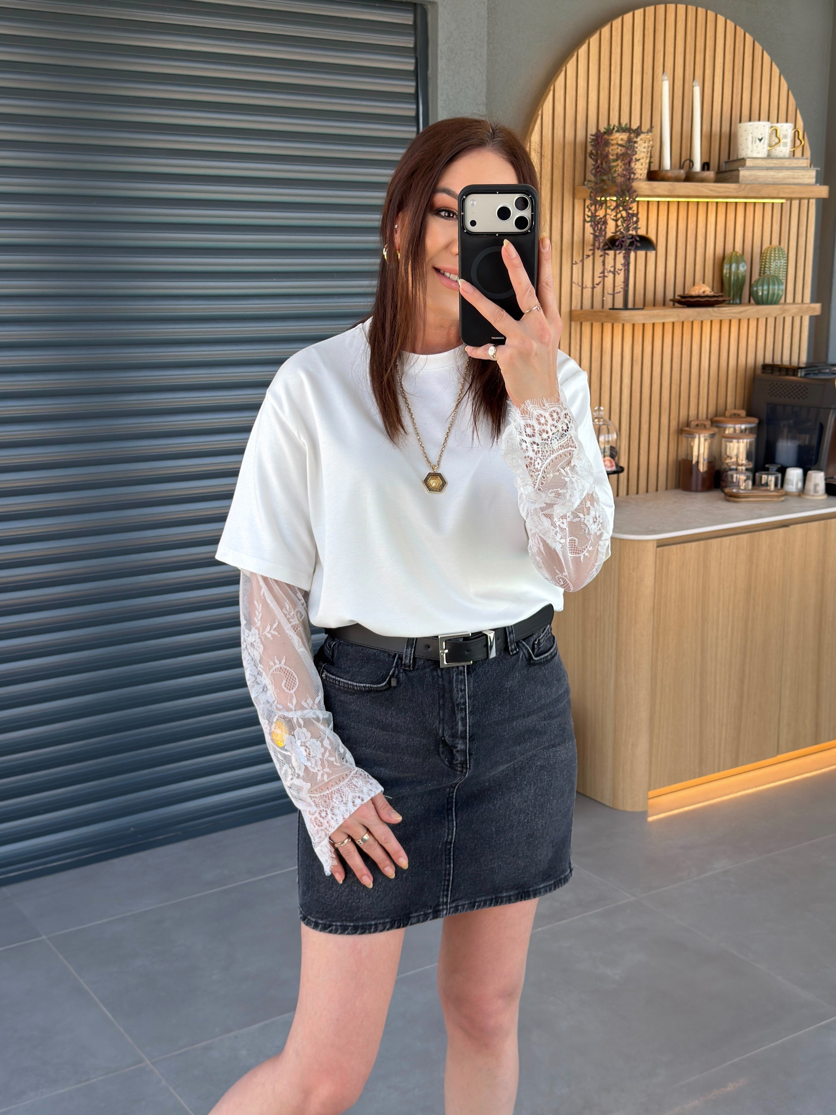 Kolları Dantelli Tshirt EKRU