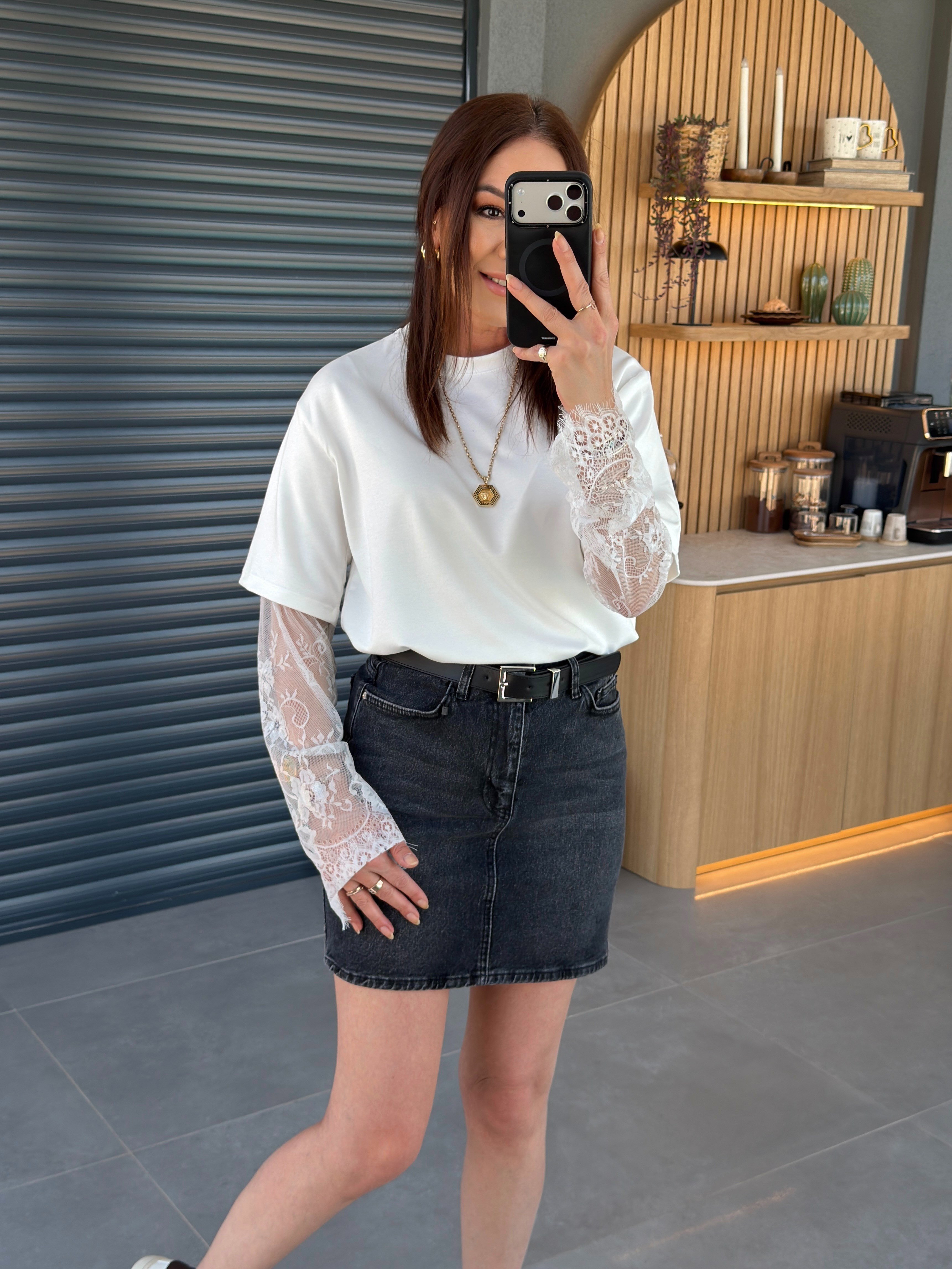 Kolları Dantelli Tshirt EKRU