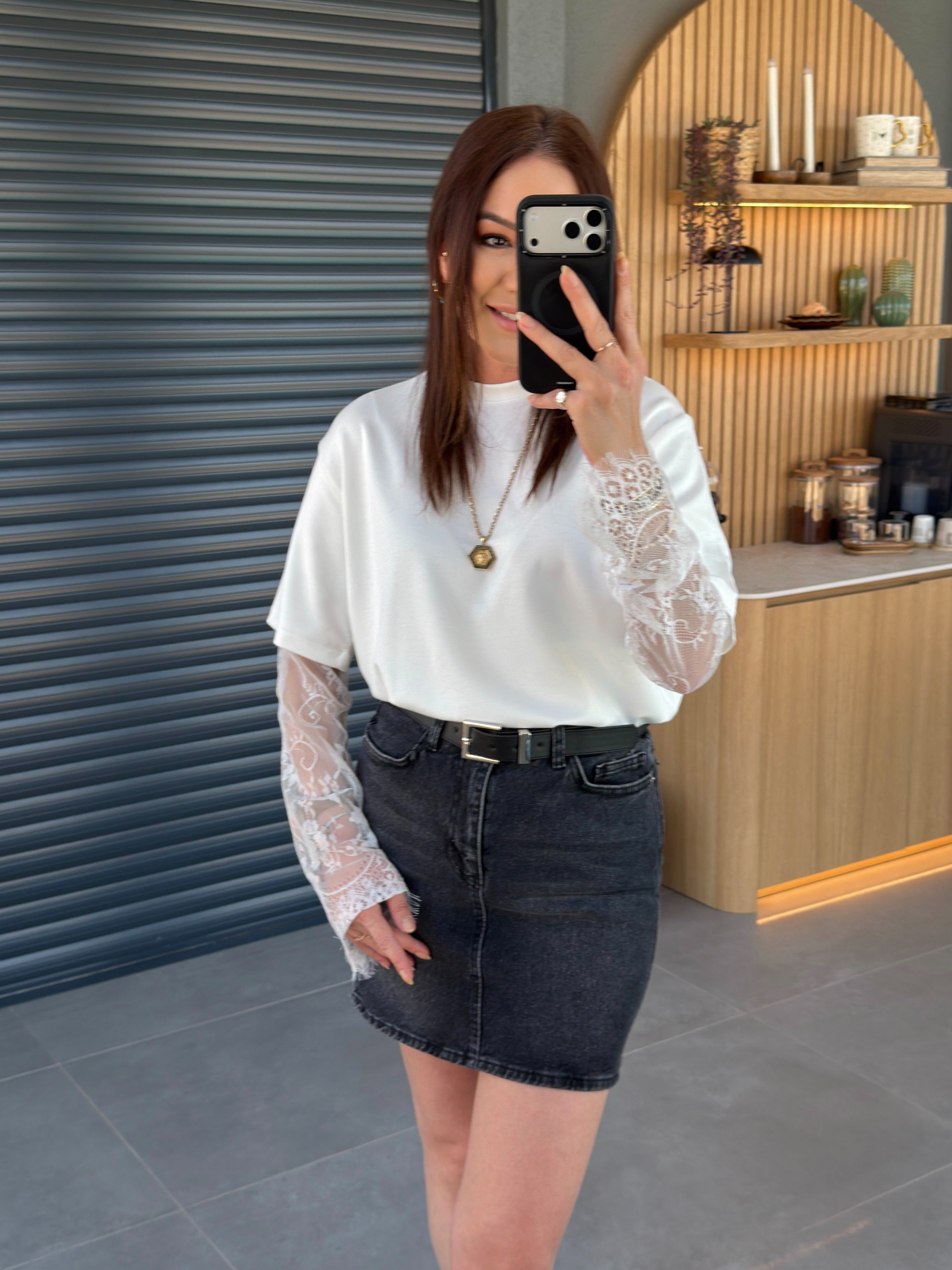 Kolları Dantelli Tshirt EKRU