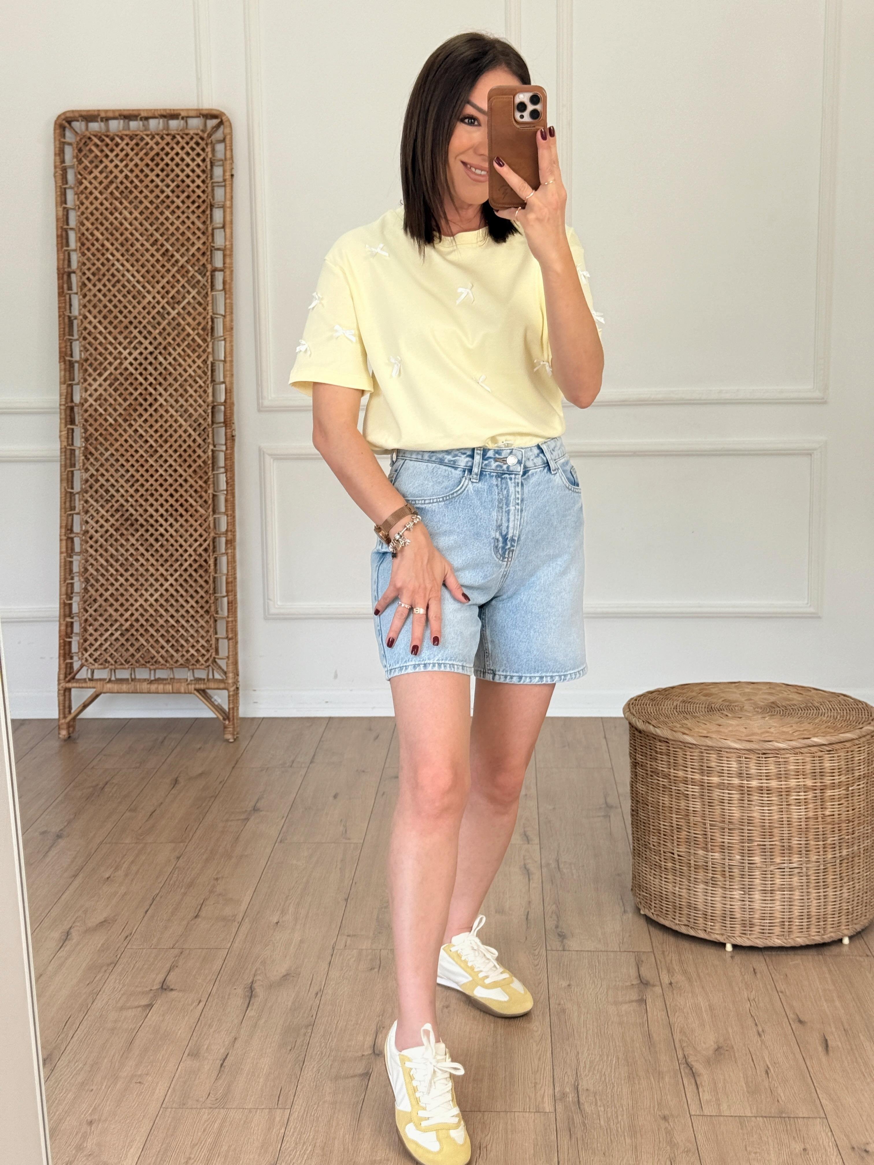 Kurdele Detaylı Tshirt SARI