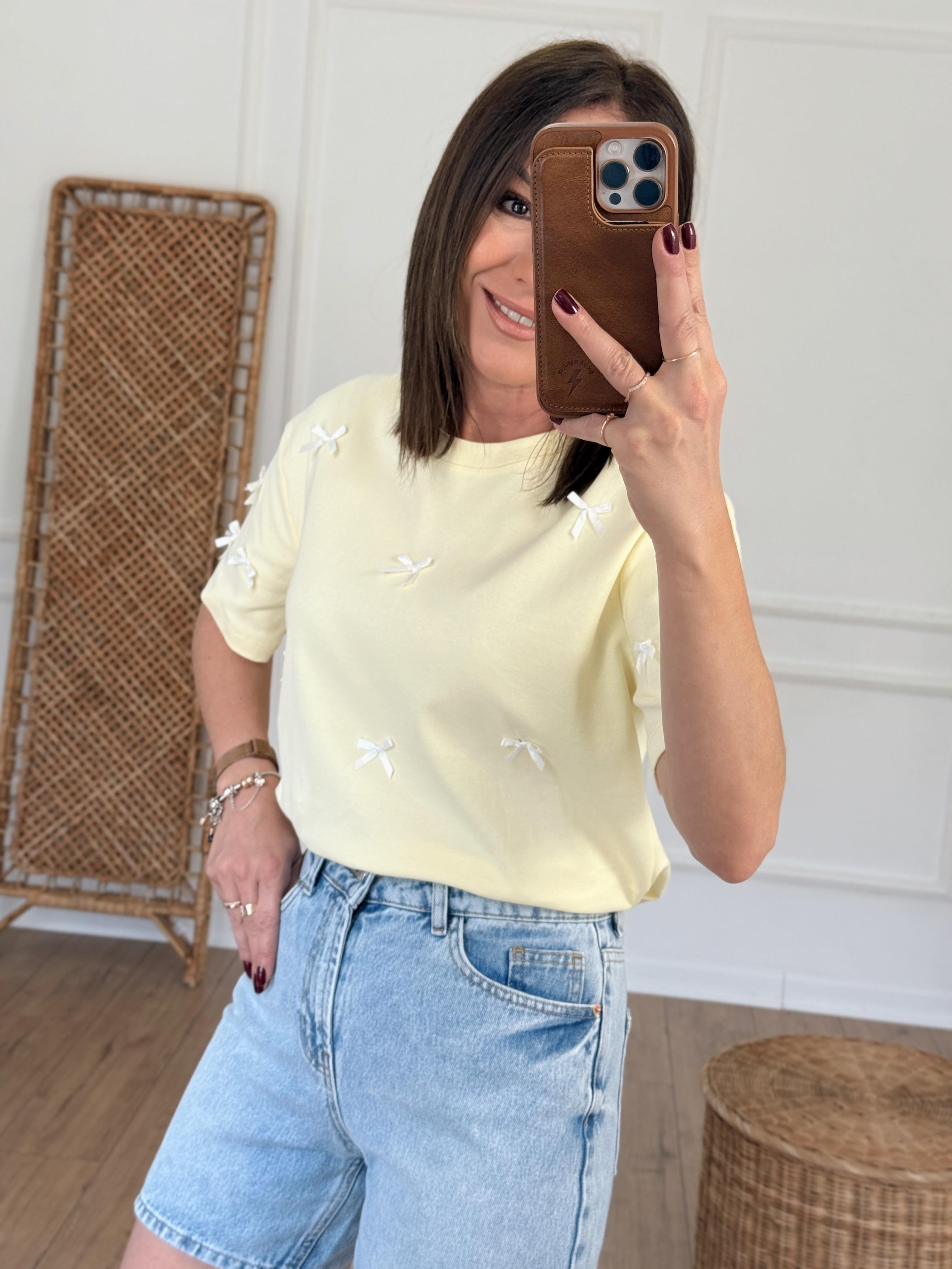 Kurdele Detaylı Tshirt SARI