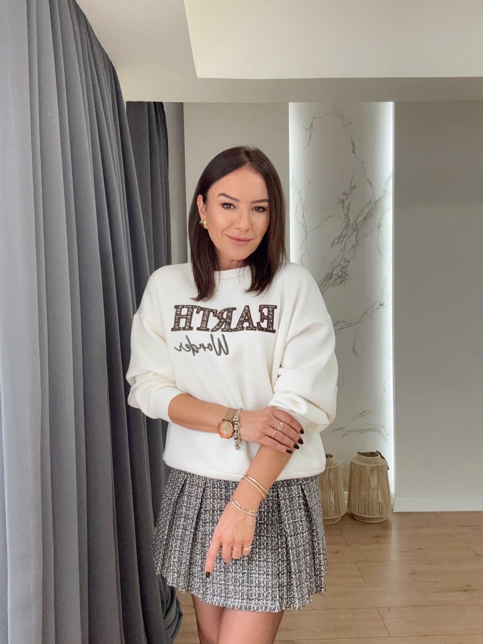 Nakış Detaylı Bisiklet Yaka Sweatshirt EKRU