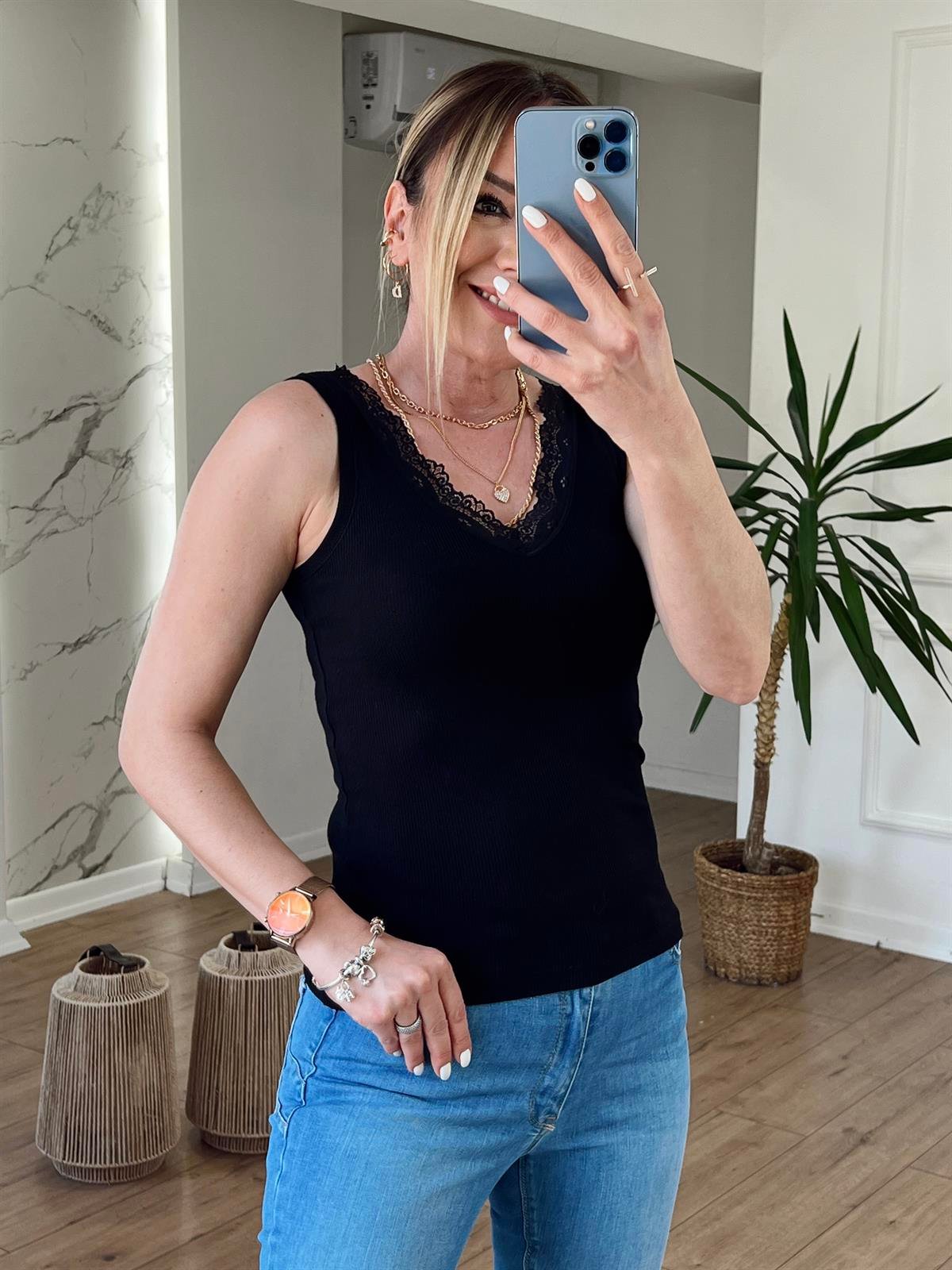 ÖN ARKA V YAKA DANTELLİ BODY ATLET SİYAH