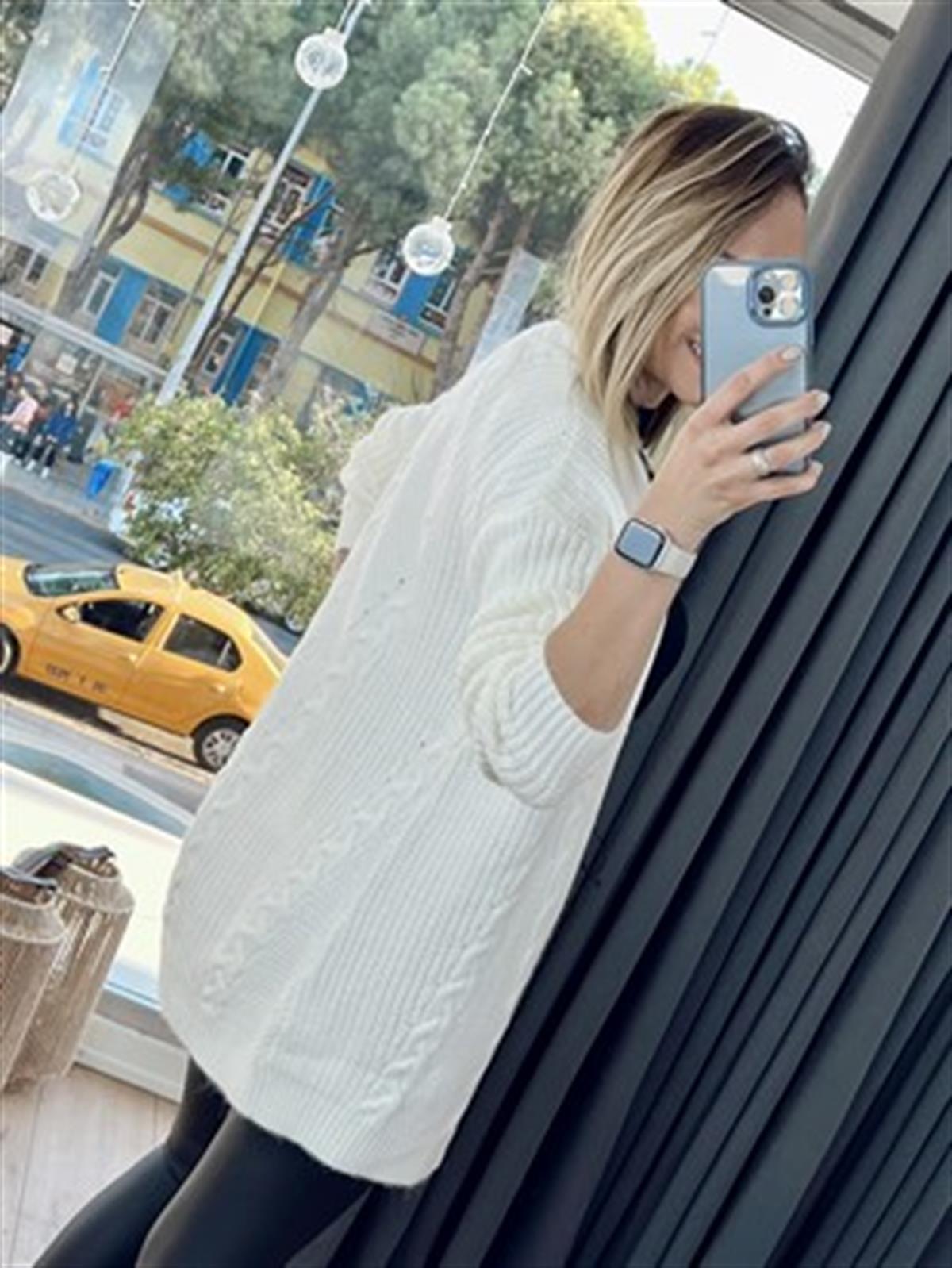 ÖRGÜ HIRKA BEYAZ