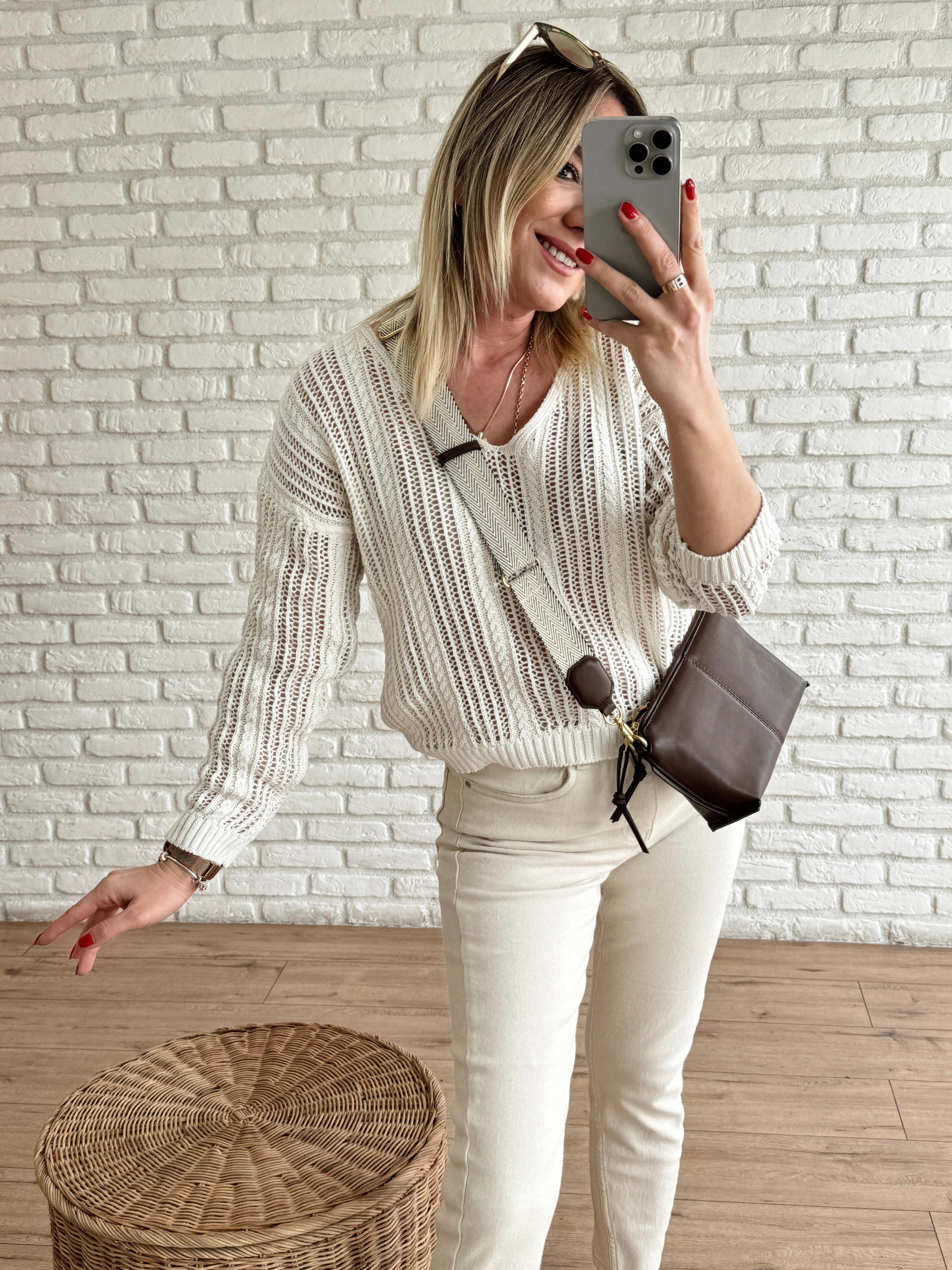 Örgü Model V Yaka Triko EKRU