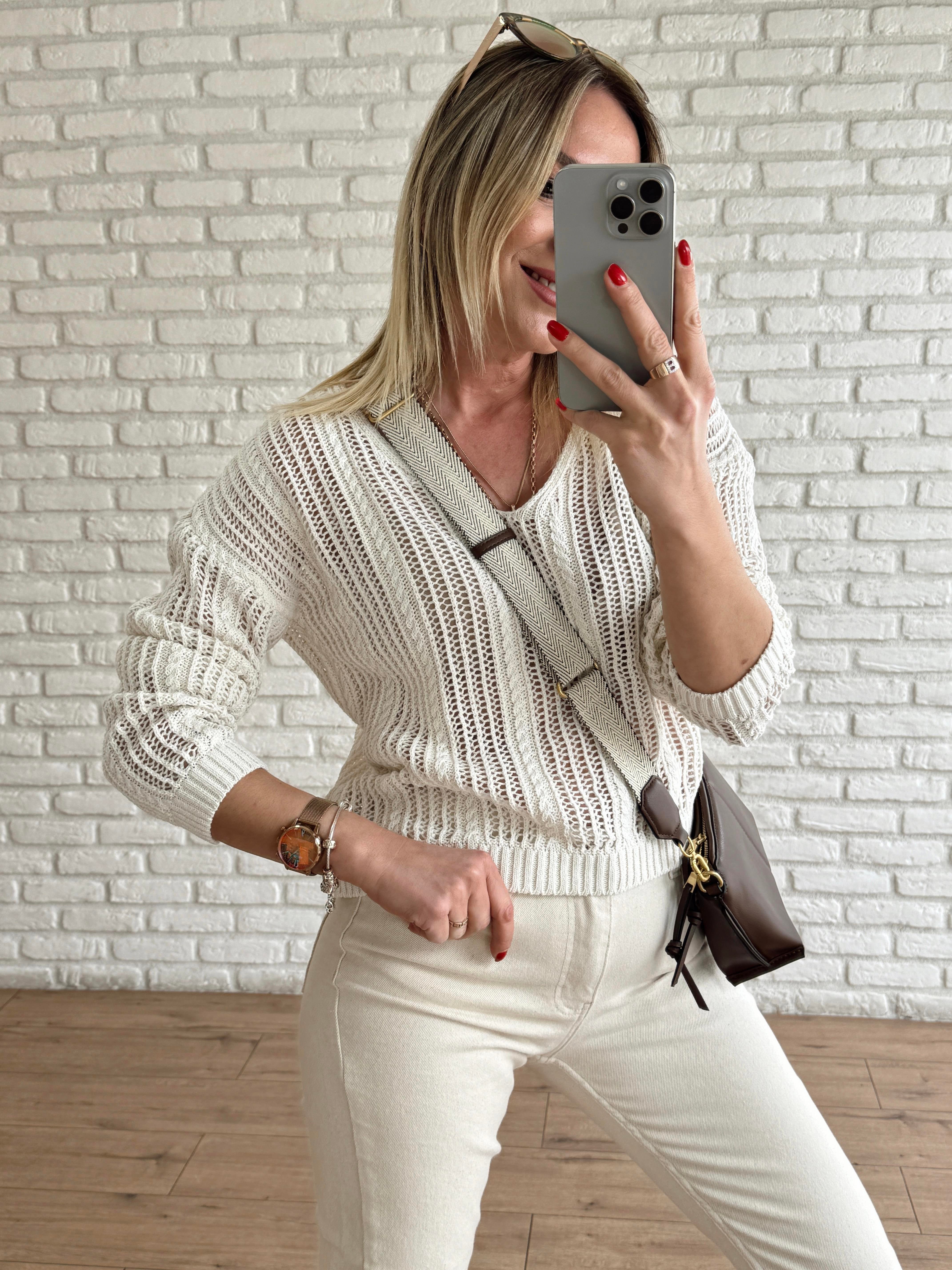Örgü Model V Yaka Triko EKRU