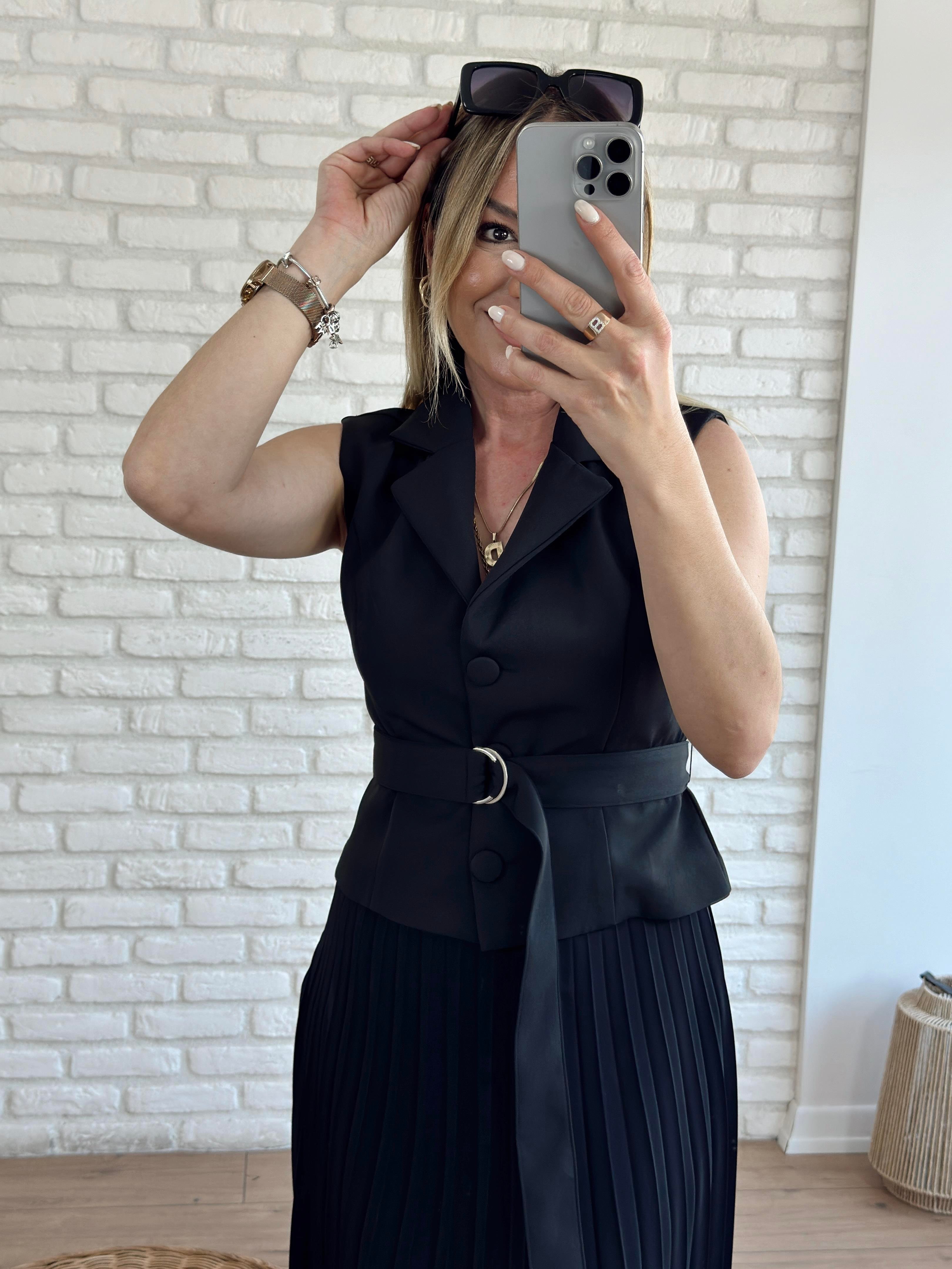 Piliseli Yelek Detaylı Elbise SİYAH
