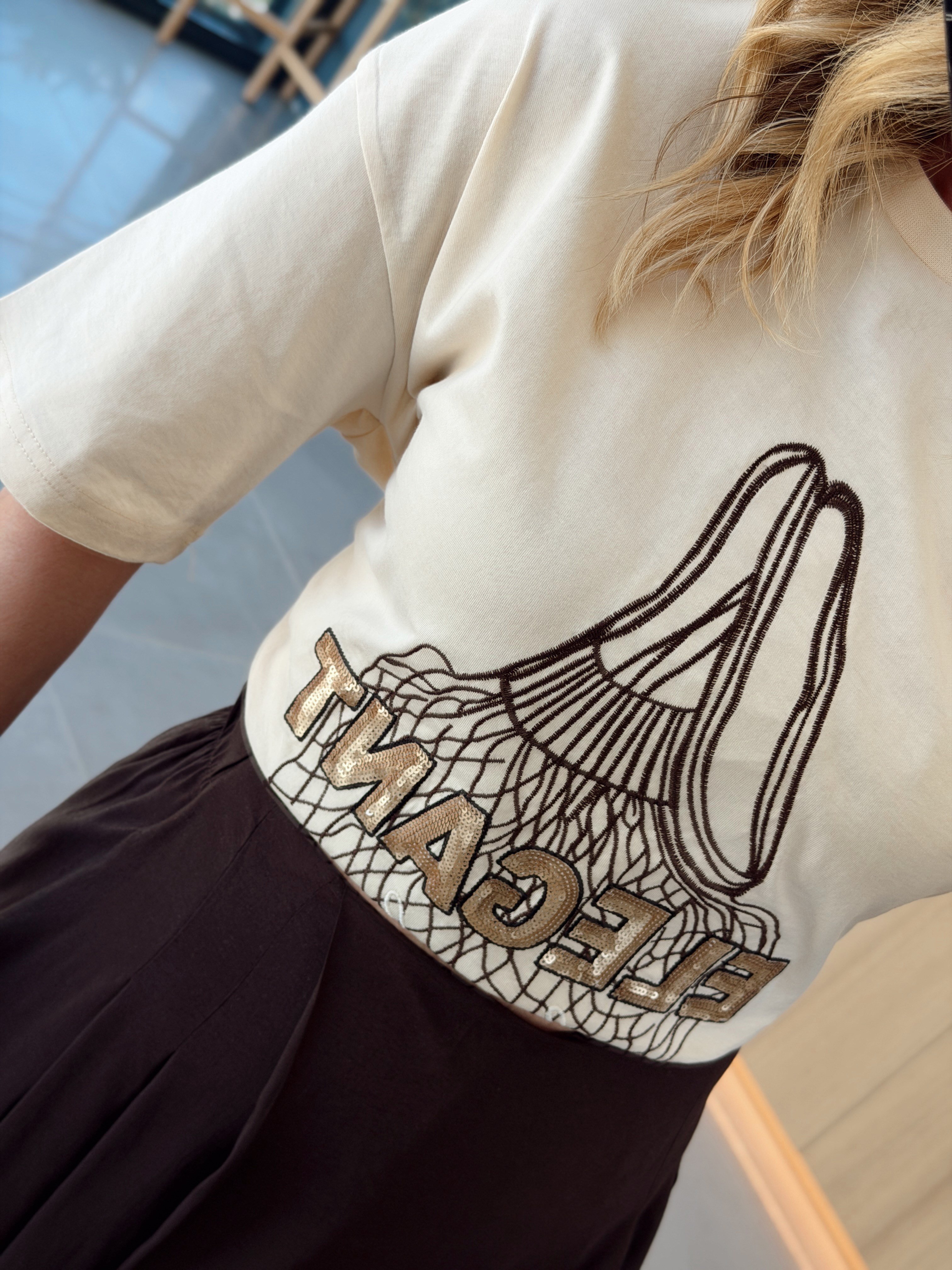 Pul İşlemeli Nakışlı Tshirt BEJ