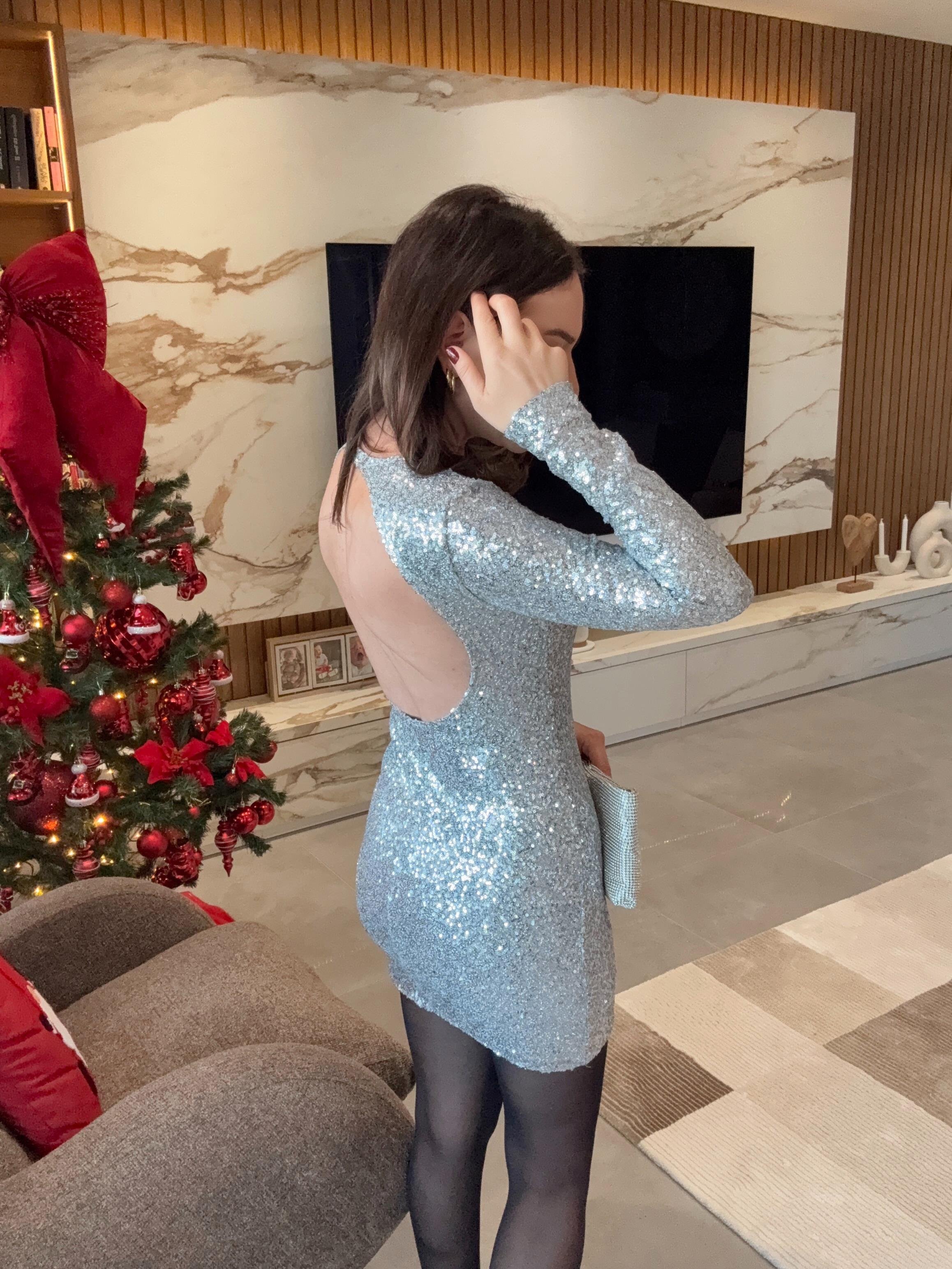 Sırtı Açık Pullu Elbise GÜMÜŞ