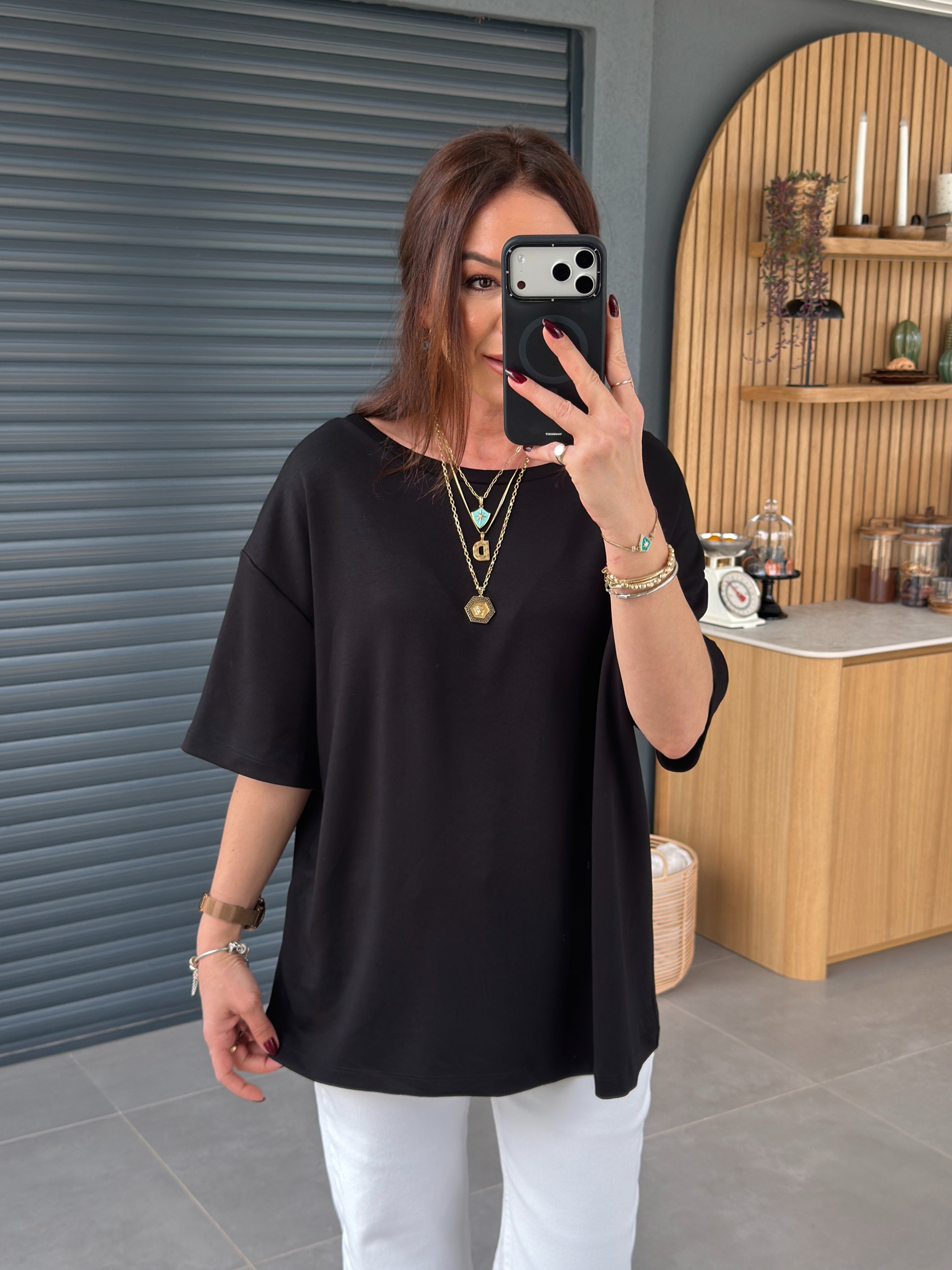 Sırtı V Dantelli Tshirt SİYAH