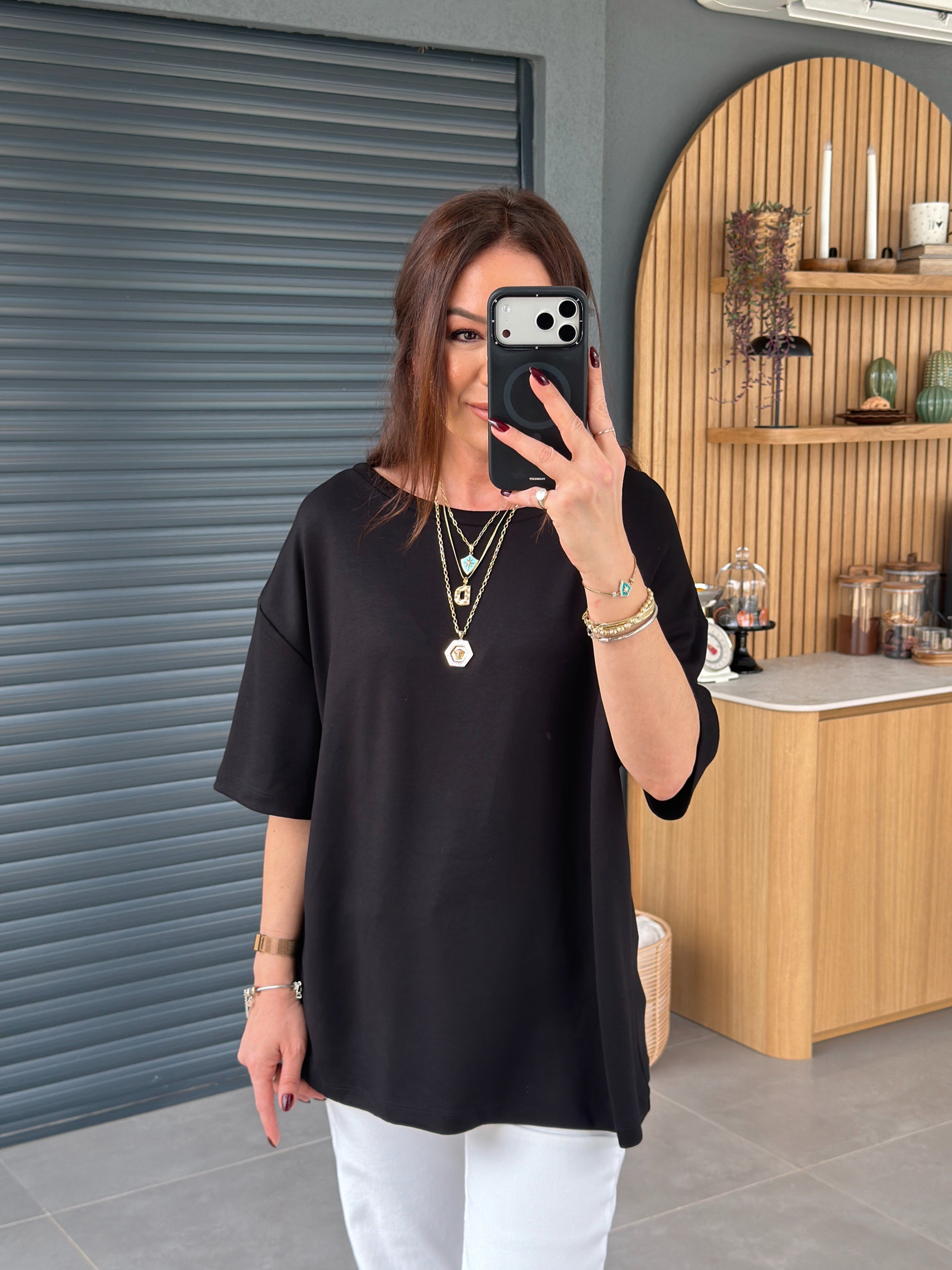 Sırtı V Dantelli Tshirt SİYAH