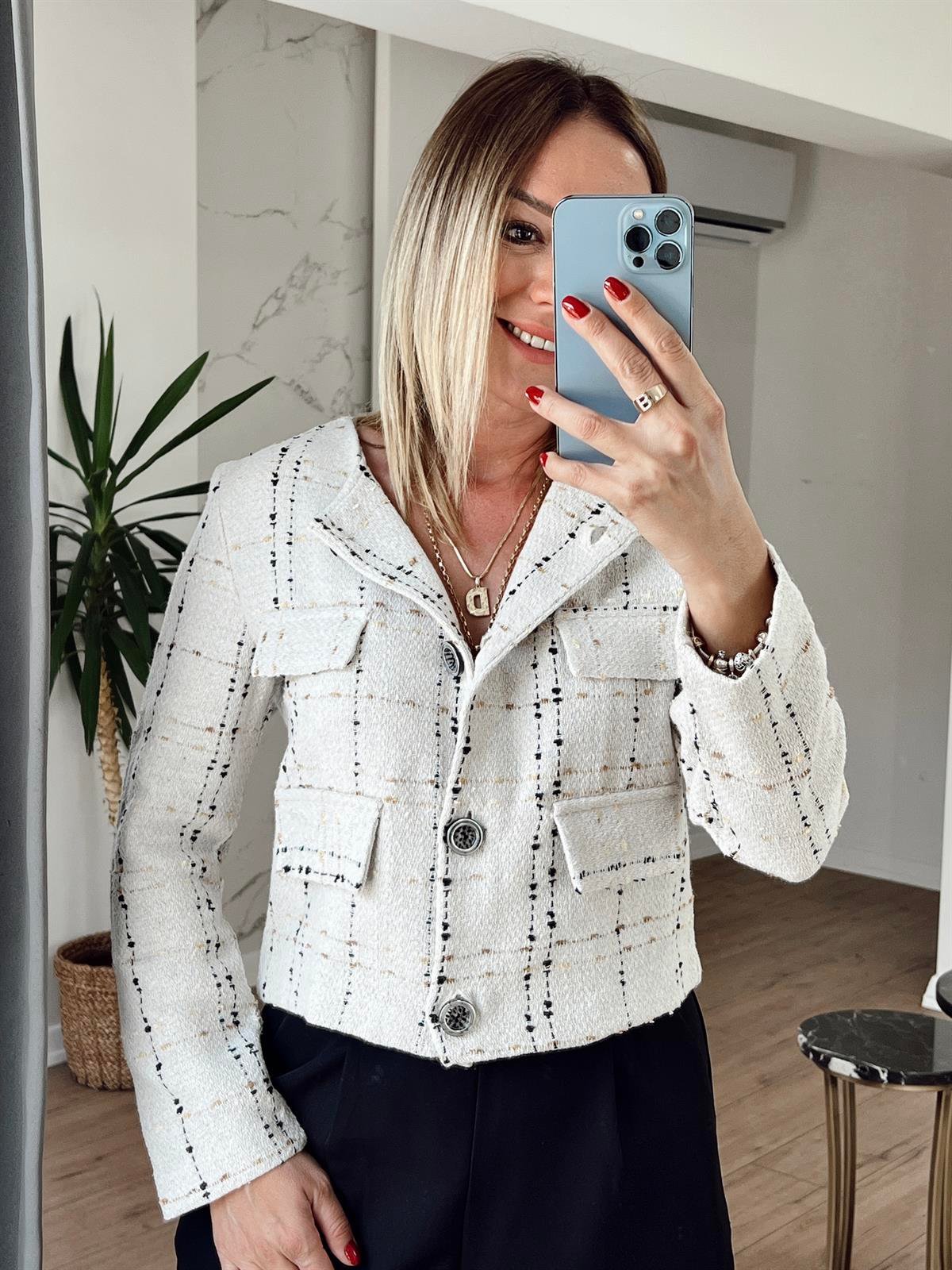 Tüvit Kumaş Düğmeli Ceket EKRU