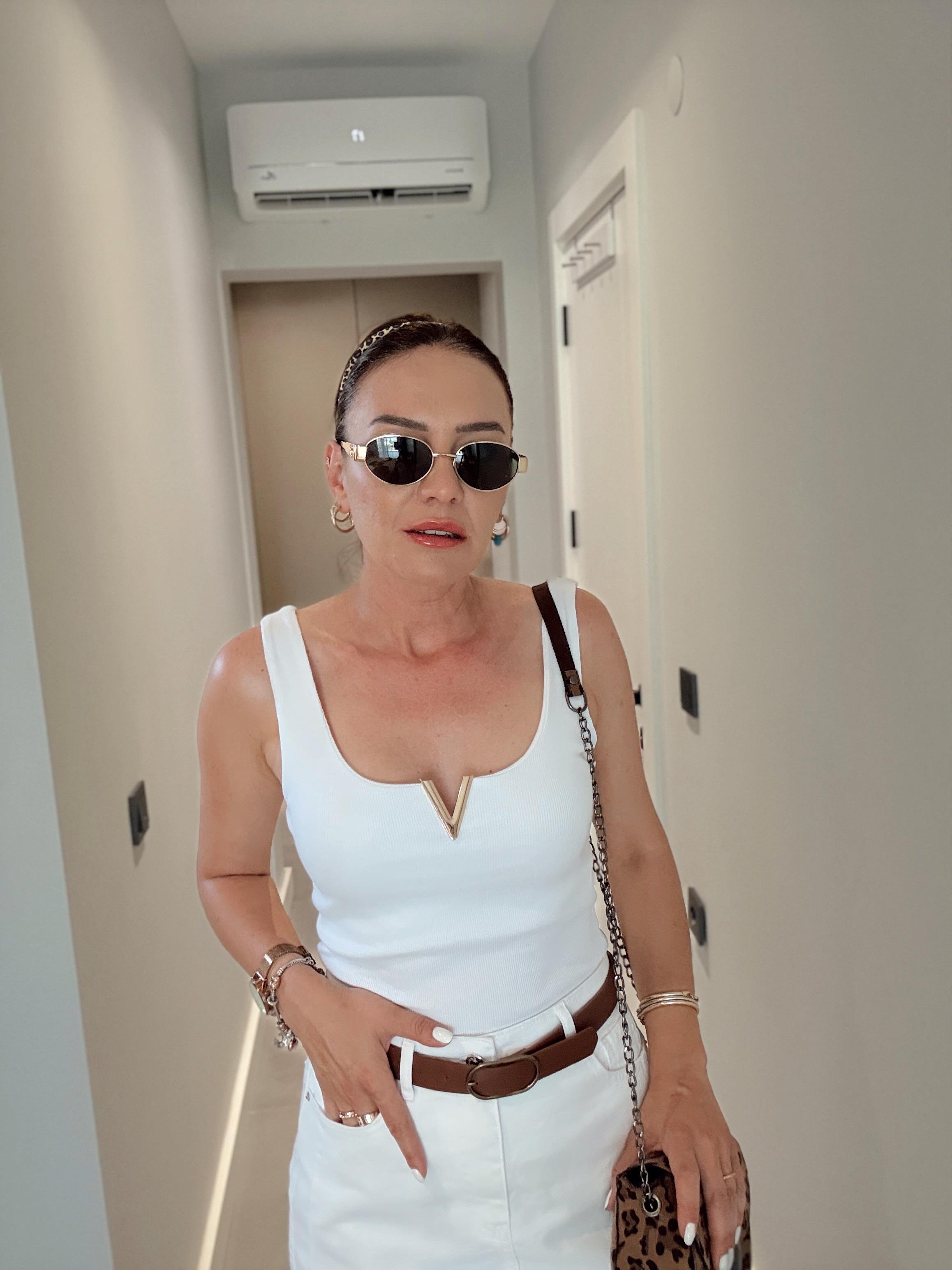 V Aksesuarlı Fitilli Atlet EKRU