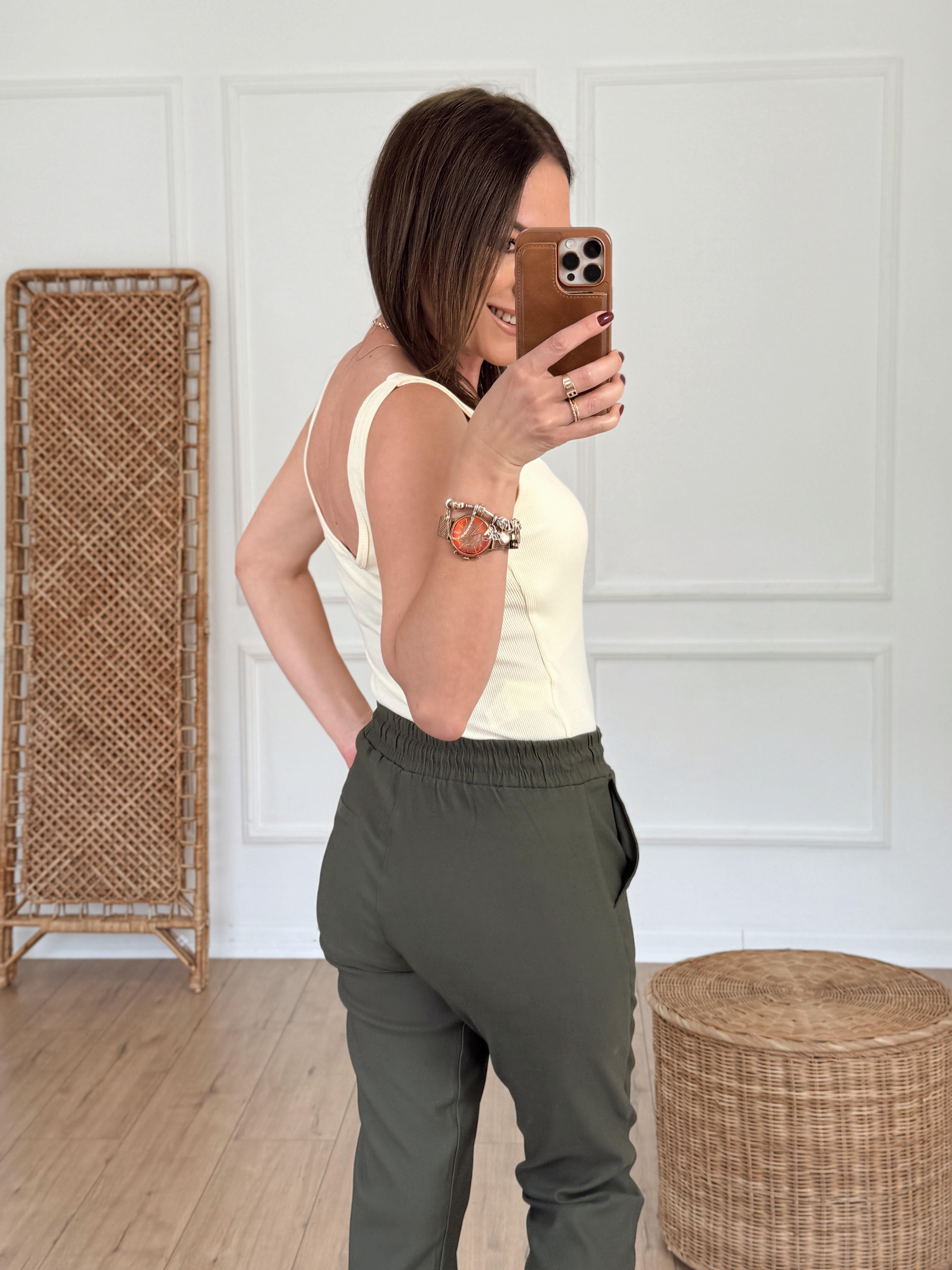 Ribbed Tank Top with V Accessory Yellow