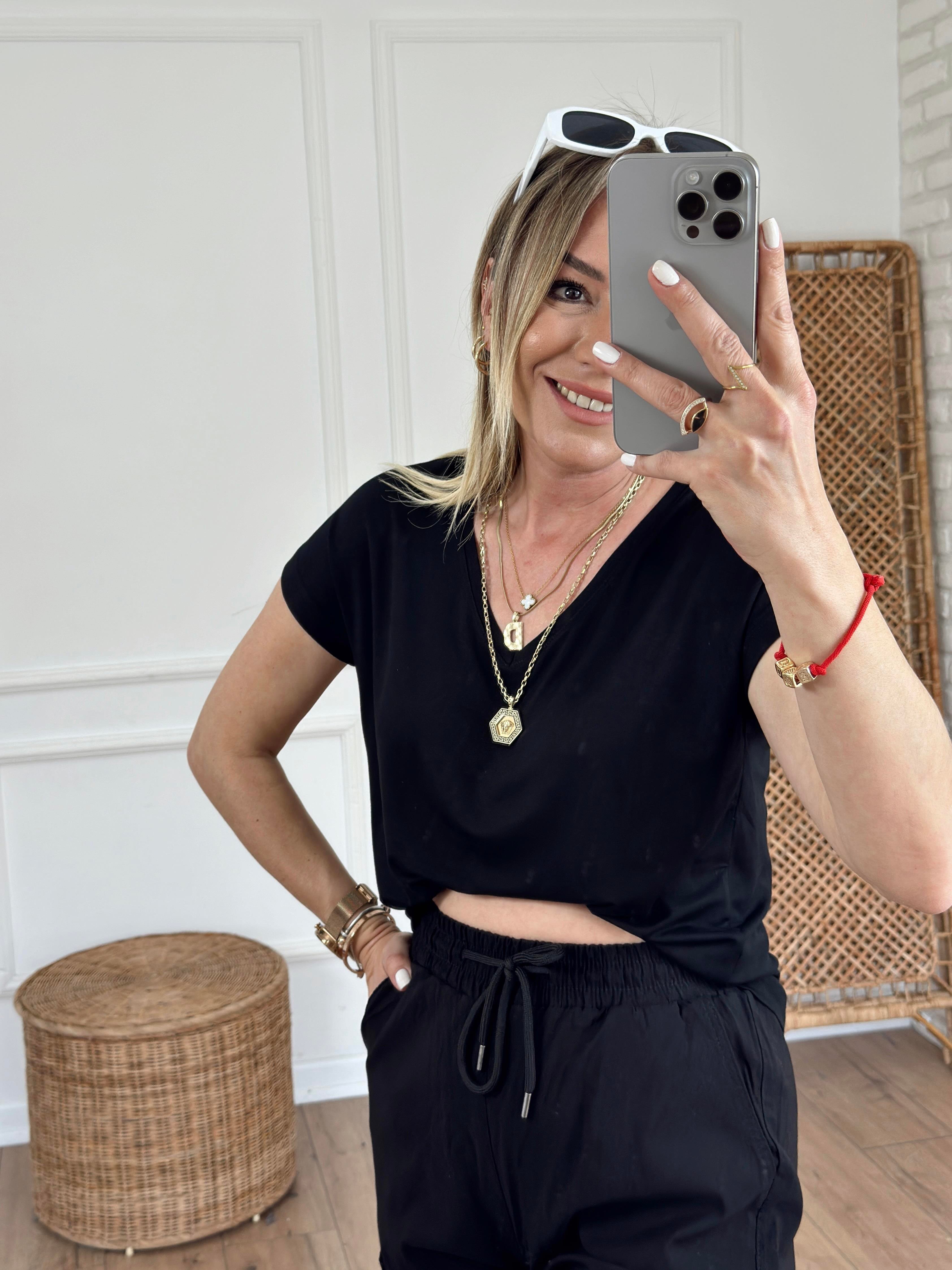 V Yaka Basic Tshirt SİYAH
