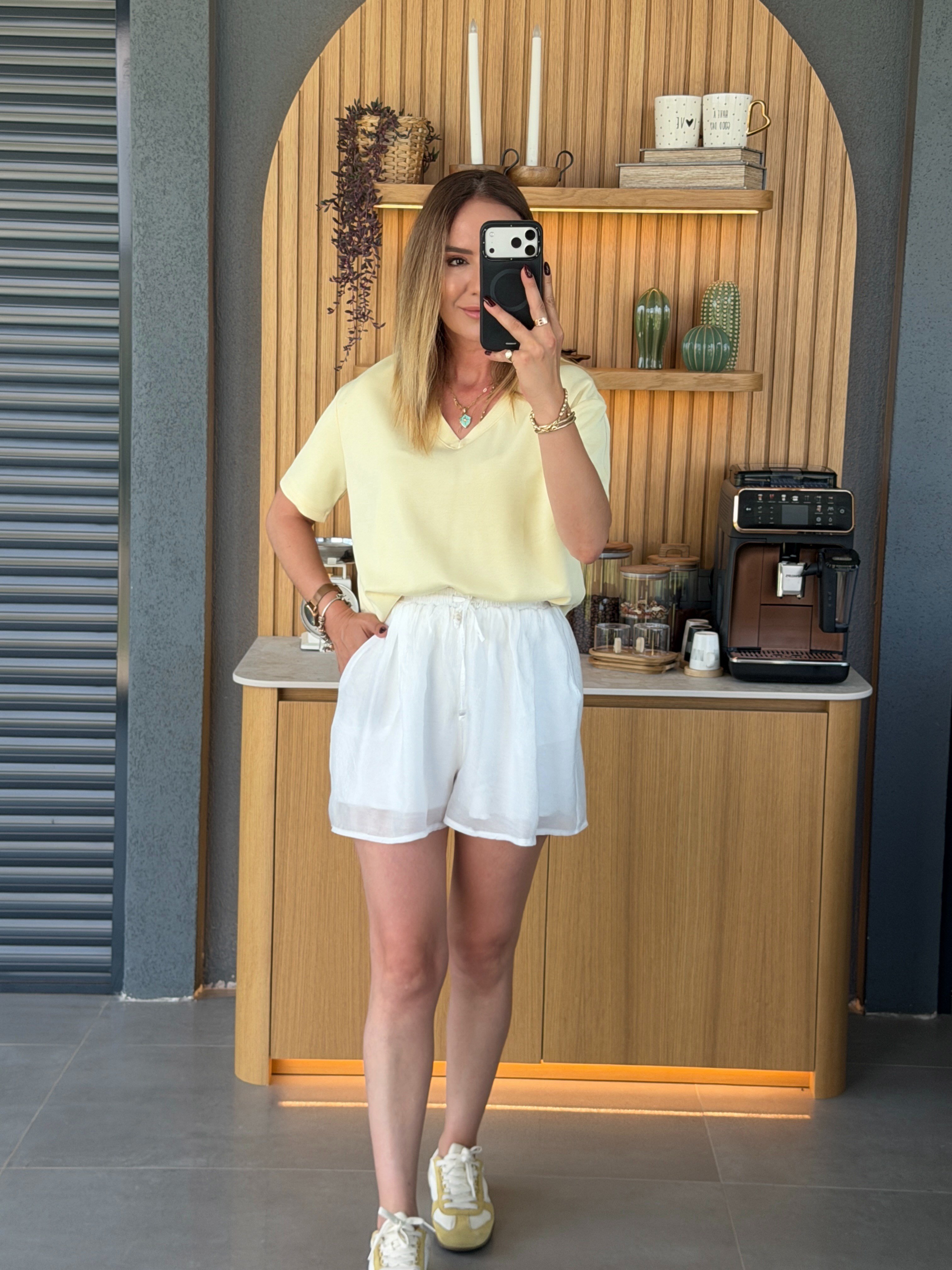 V Yaka Tshirt SARI