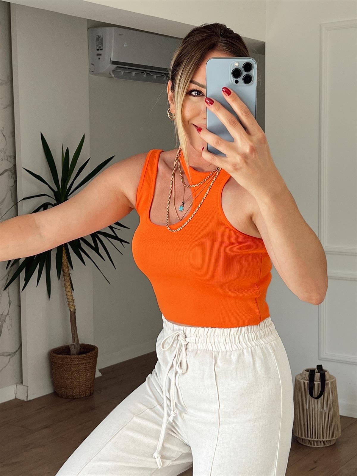 Yaka Dekolte Detaylı Crop ORANGE
